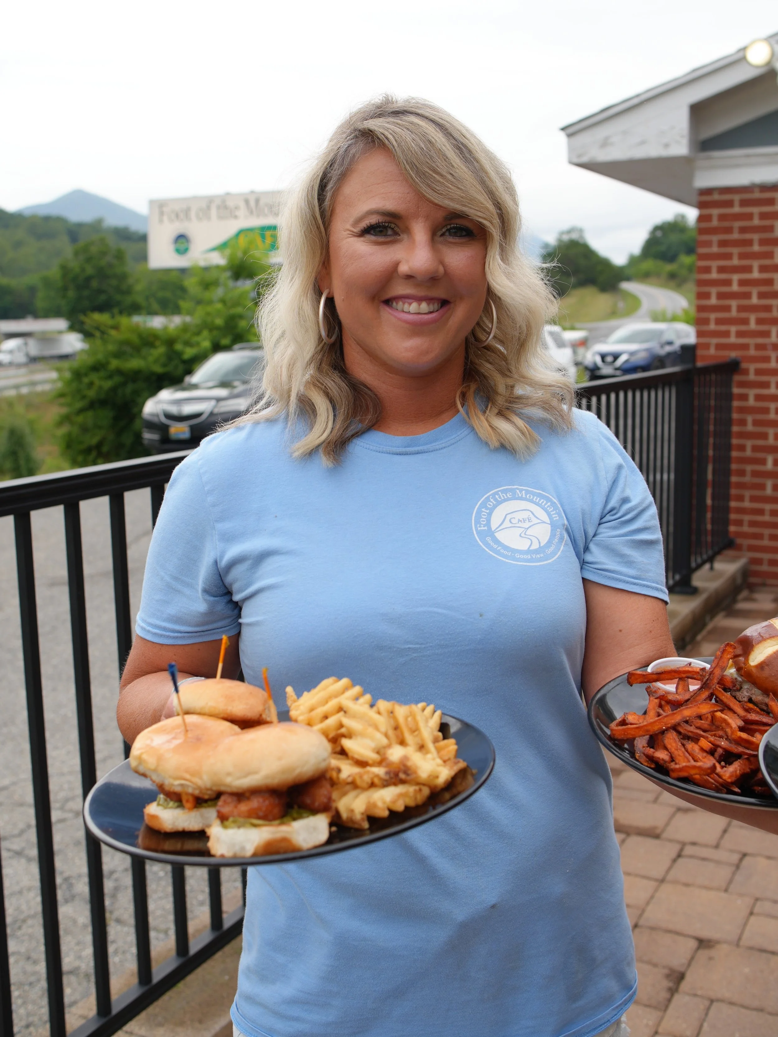 Just off I-81 in Buchanan, @footofthemountaincafe pairs mountain views and a spacious patio with a menu that goes far beyond typical interstate stops- from burgers and wings to seafood and comfort food favorites. 

One recommendation: don&rsquo;t ski
