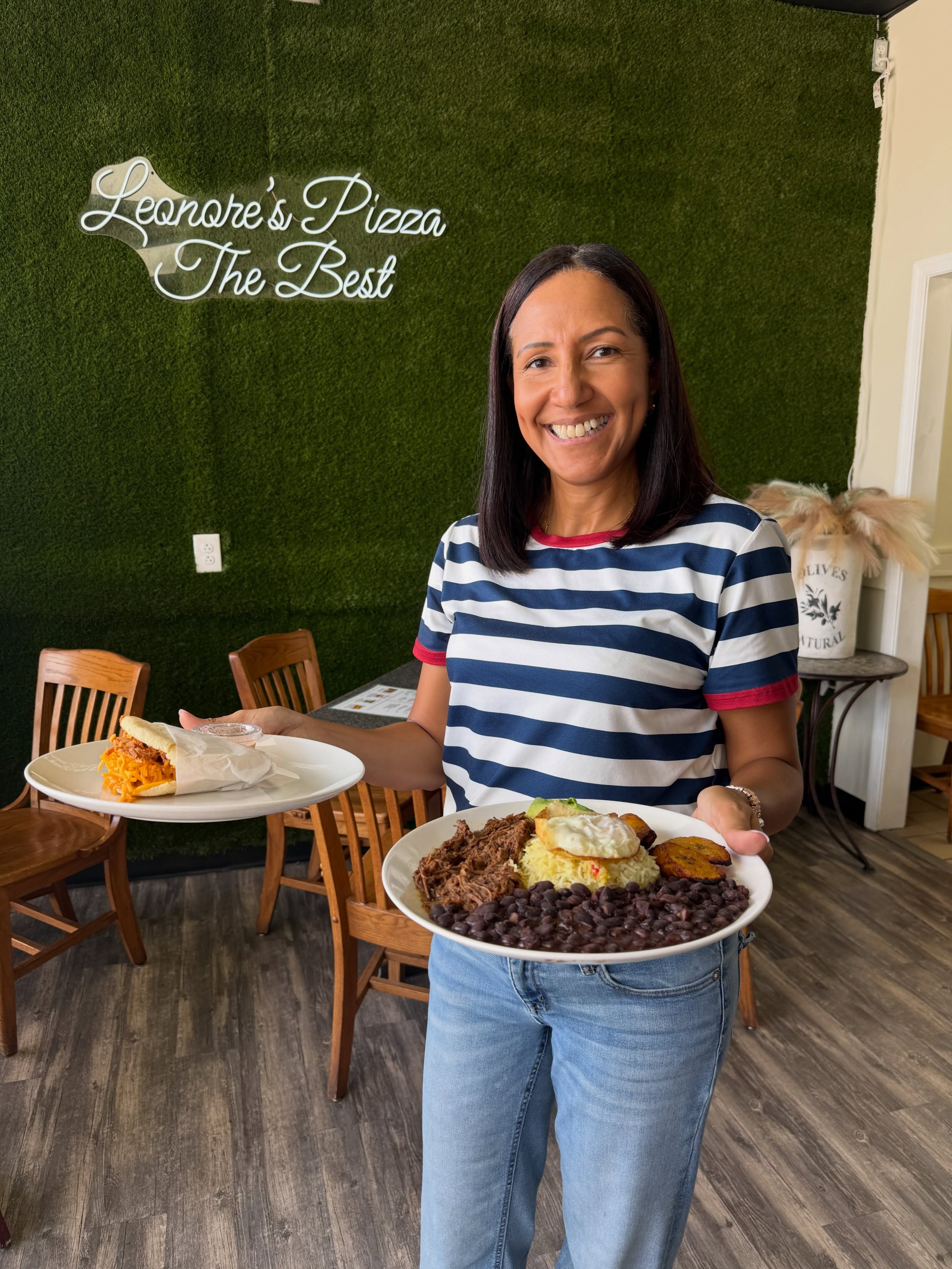 Classic Italian favorites meet Venezuelan cuisine at @leonorerestaurant. 🇮🇹🤝🇻🇪 

Since 2012, this local eatery has served handcrafted pizzas alongside Venezuelan dishes like Pabellon Criollo - a traditional dish of shredded beef, back beans, ric