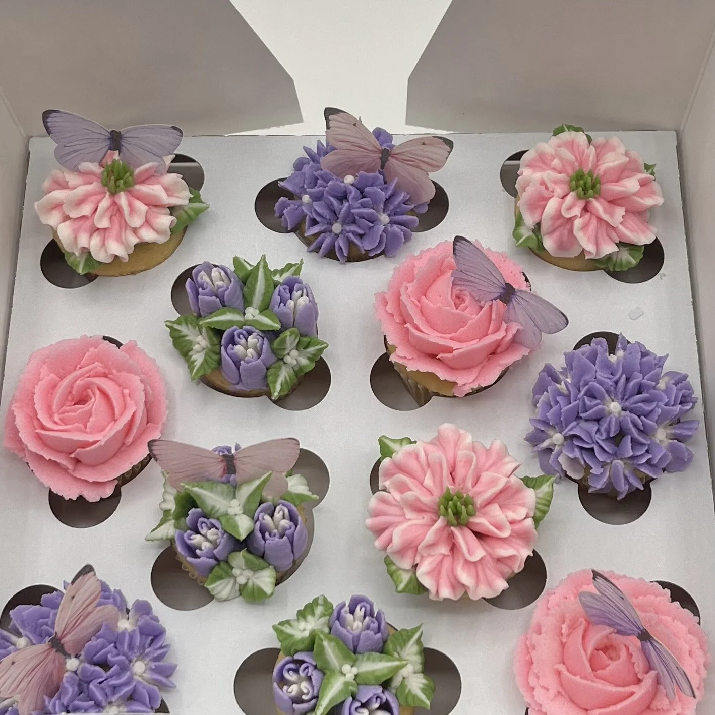 mini floral cupcakes