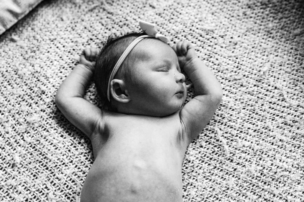 Welcoming a new life into the world is a moment of pure magic, and there's something truly special about capturing those first precious hours. Fresh 48 sessions allow us to freeze those fleeting moments in time, from tiny fingers and toes to the over