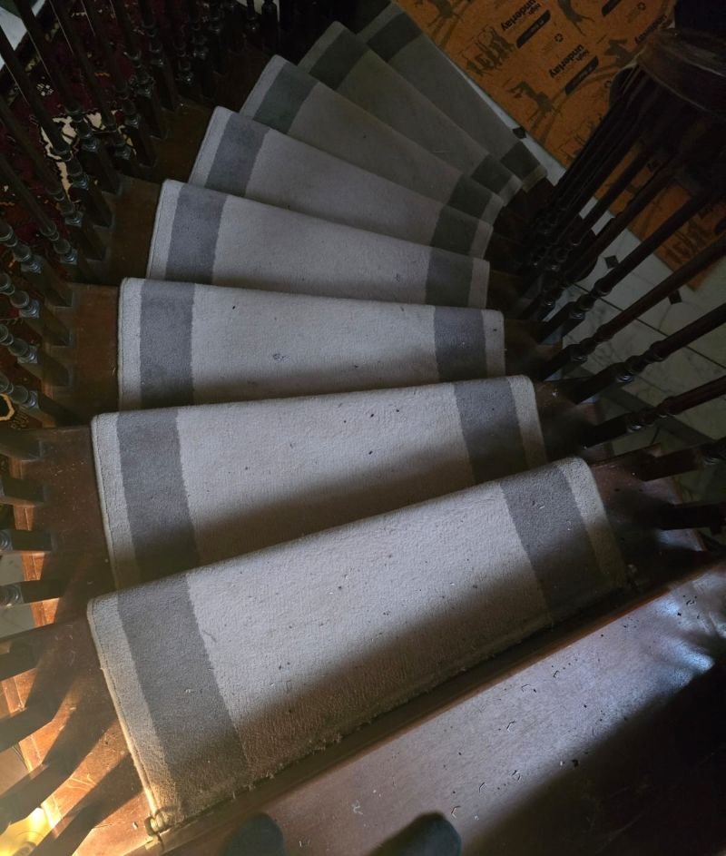 Stair carpet before sevenoaks.jpg