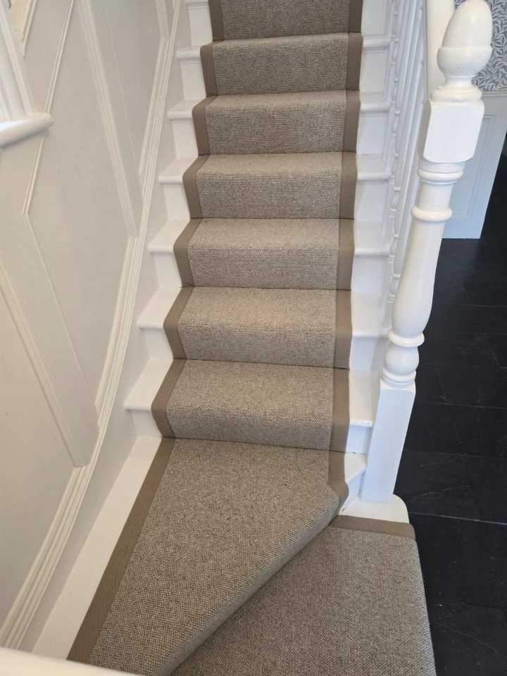 Binding tape stair runner carpet to stairs Eltham London.jpg