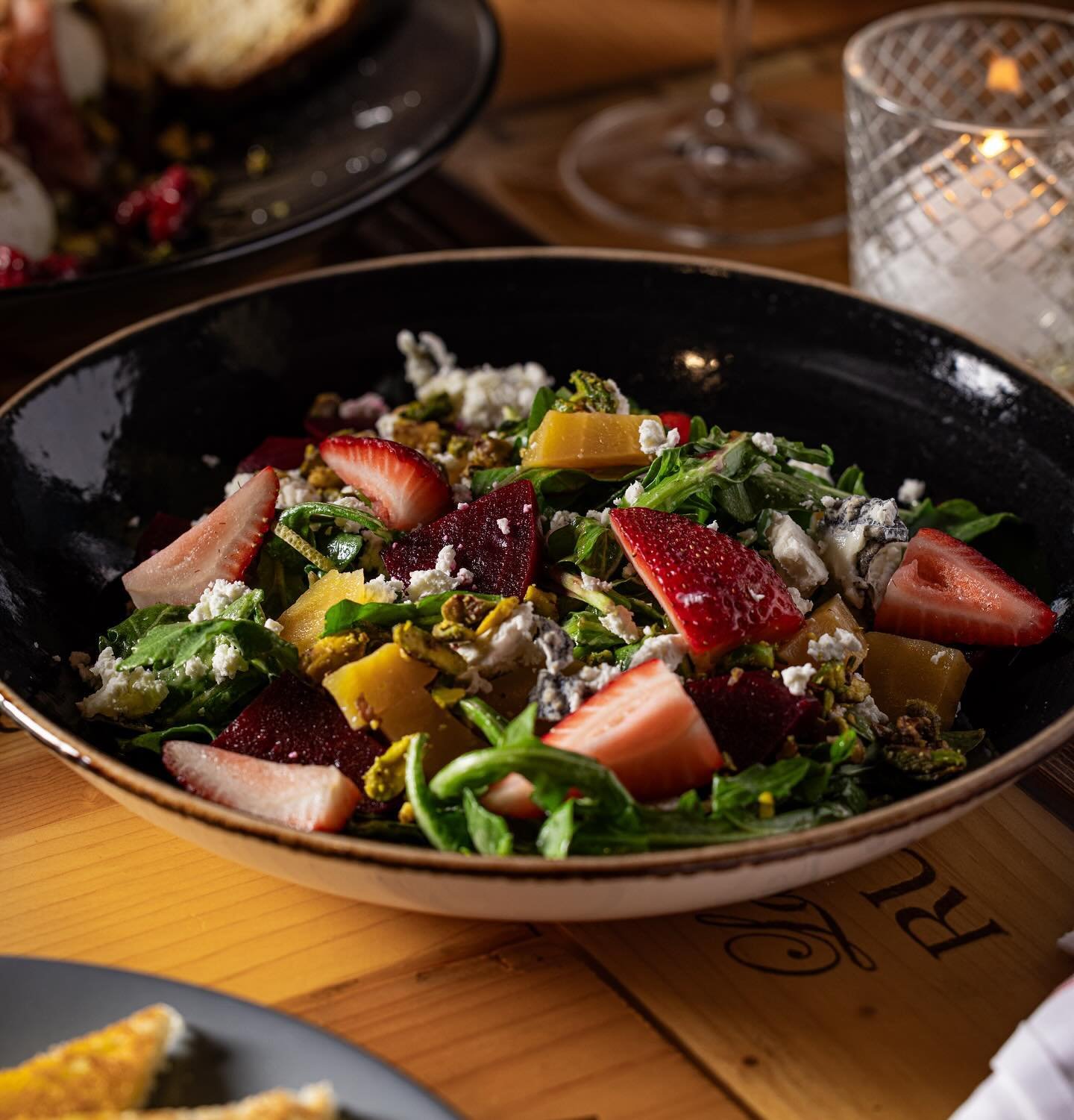 Our Beet salad with arugula, humboldt fog, strawberry, pistachio, and honey vinaigrette is perfect for this time of year! It&rsquo;s light, refreshing and bursting with flavor!! 🥗 🍓 

Reminders:
🍽️ We are now open for dinner service every Sunday! 