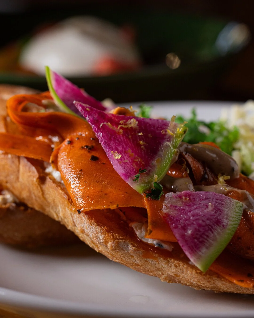 It&rsquo;s Friday. You deserve a gorgeous lunch that tastes just as good. 🤌

And this isn&rsquo;t one you&rsquo;ll find just anywhere: Smoked Salmon Tartine

Everything bagel cream cheese, black garlic aioli, watermelon radish, lemon zest &amp; a bi