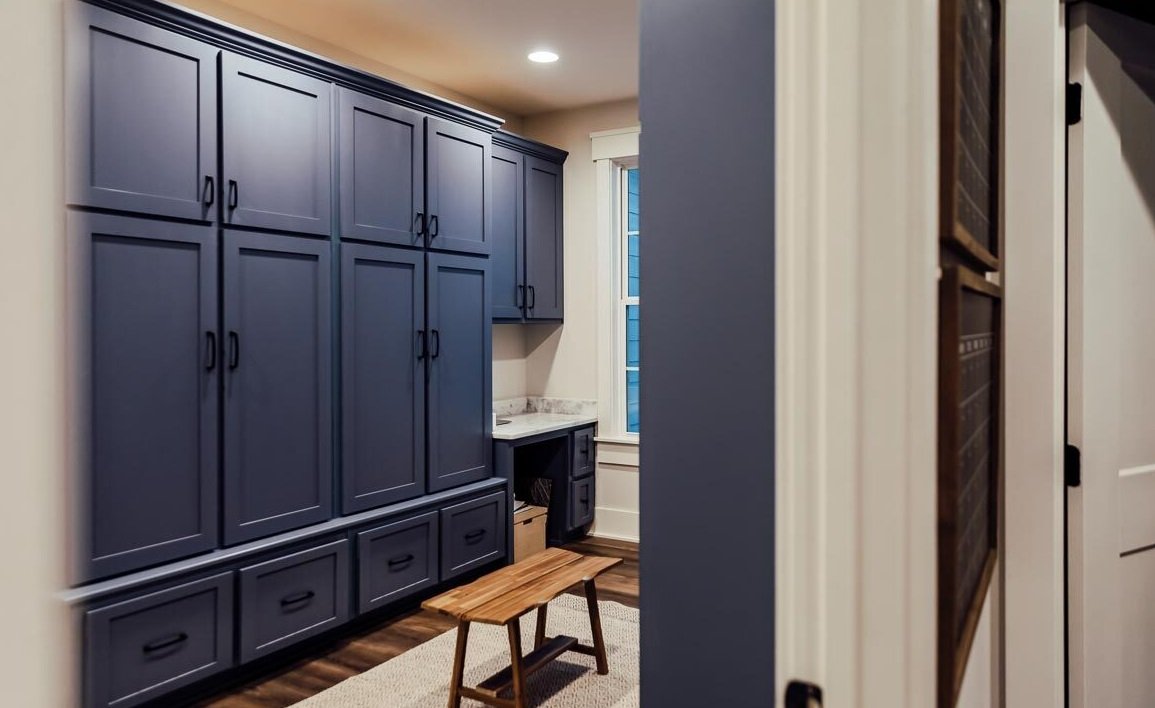 83018 MUDROOM DH HORTON RES.jpg