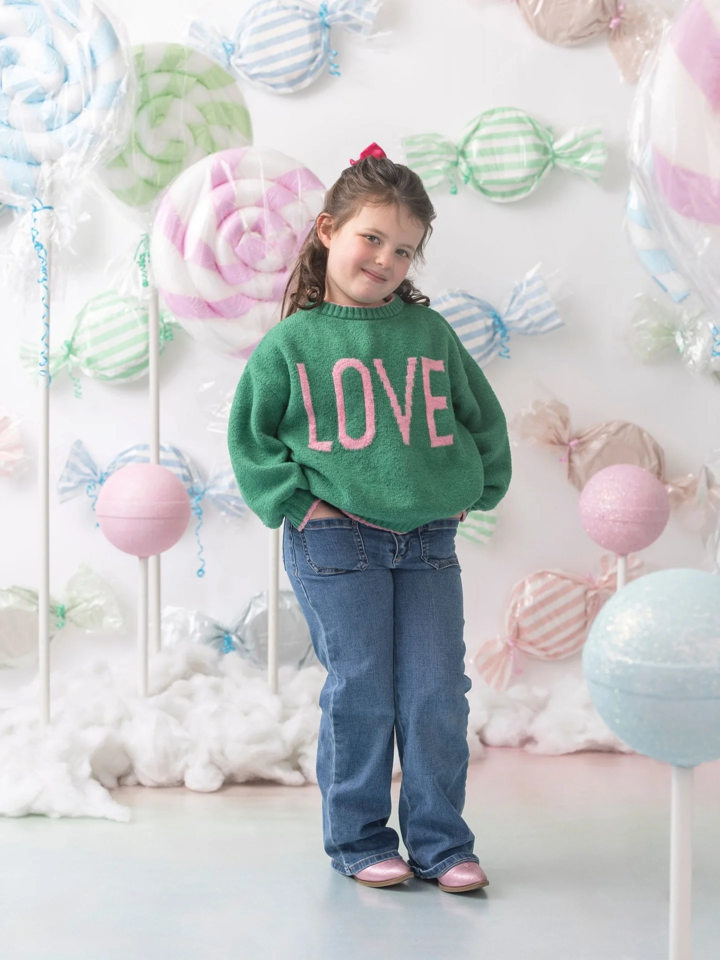 Help us wish a very happy birthday to our original studio mascot, Juliet 🎉
(If you&rsquo;re new here, that&rsquo;s Brittany&rsquo;s older daughter!)

She&rsquo;s grown up right alongside New Moon, and we can&rsquo;t believe she&rsquo;s already 6 yea