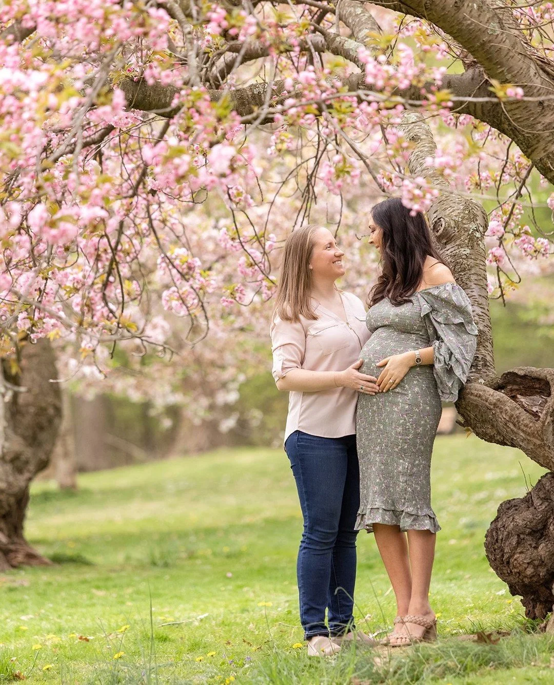 Happy first day of spring!! 🌸 We are READY for it (and I think everyone can agree!). Bring on the blossoms, the sunshine, and all the beautiful outdoor sessions ahead. Click the link in bio to book your outdoor session!⁠
⁠
#NewMoonPhotography #Montc