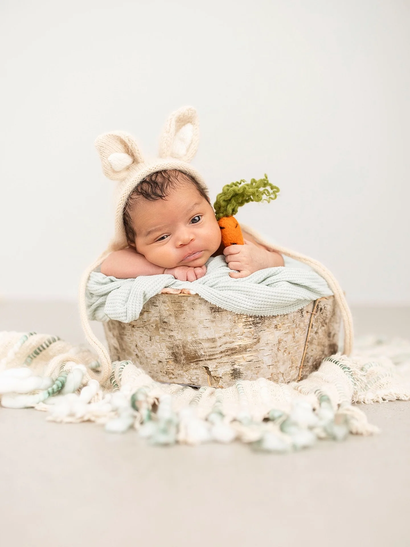 Somebunny is too cute!!🐰 Our New Moon family wishes you a Happy Easter filled with lots of love and chocolate!🍫💕