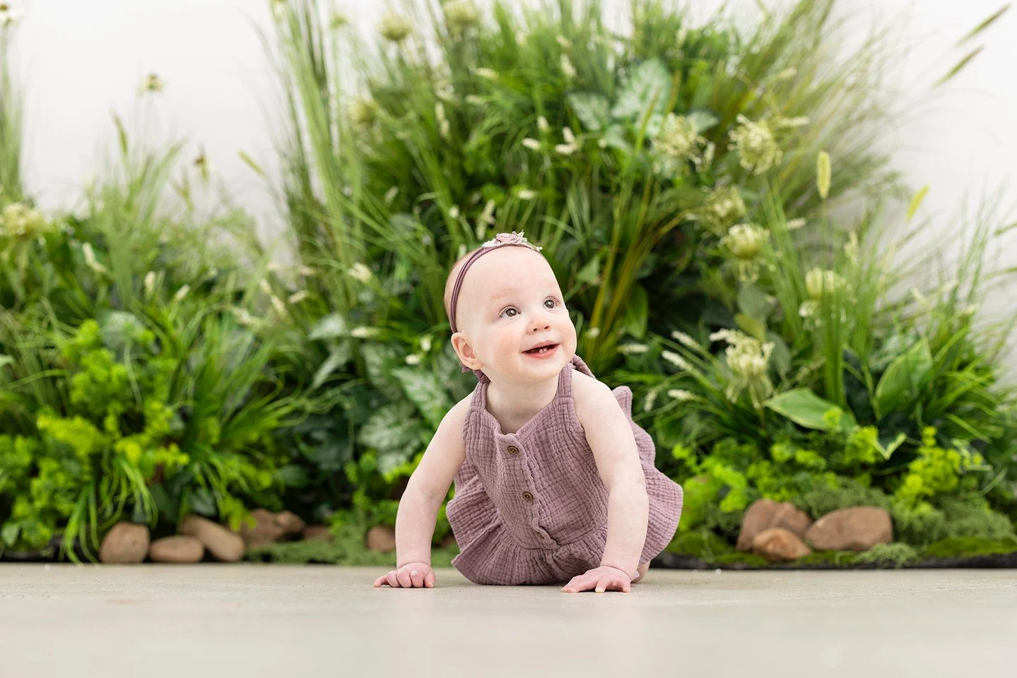 Have you booked your session on our Urban Botanical set yet? 🌿 Guests can book this set only on June 16th + 20th. Members, as one of your perks, you can book it anytime 🤍