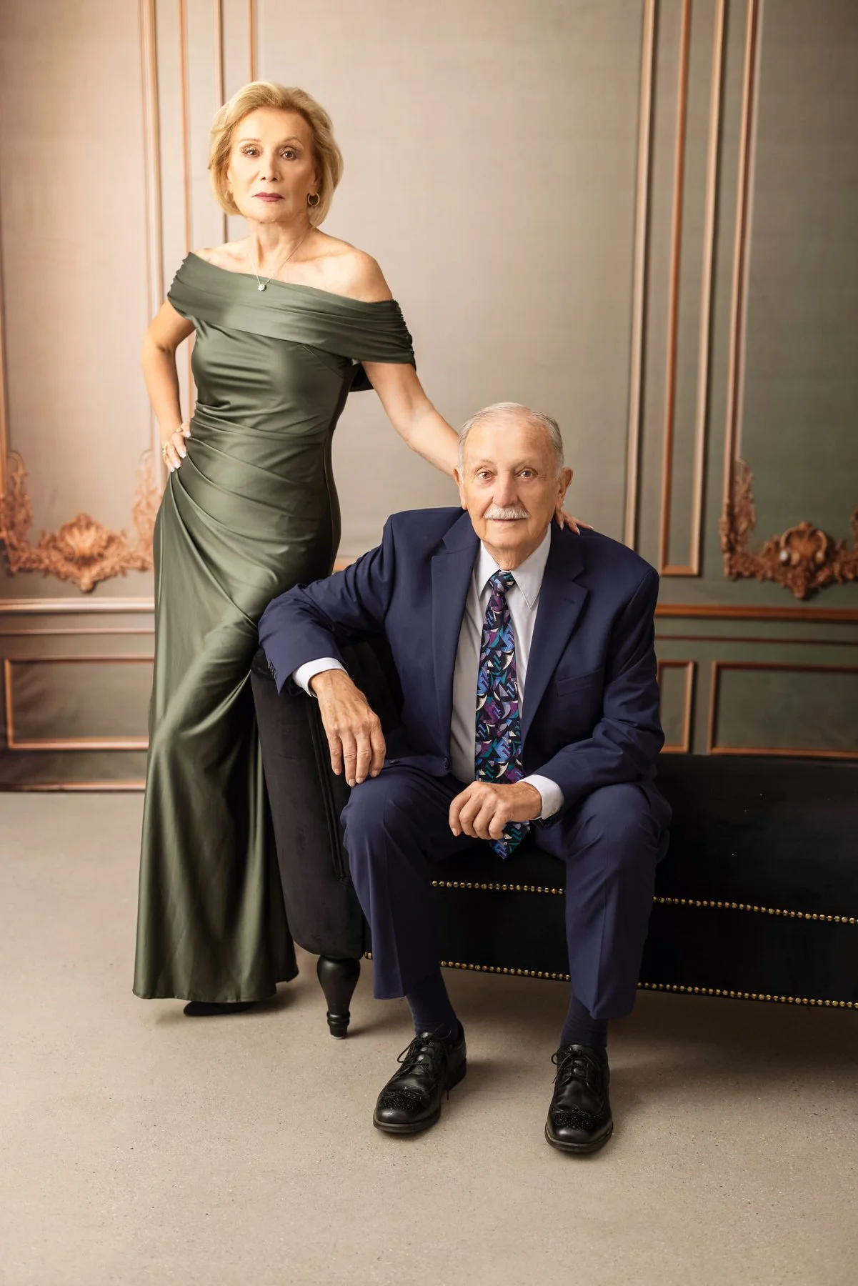 Old Money_Holiday Portraits2.jpg
