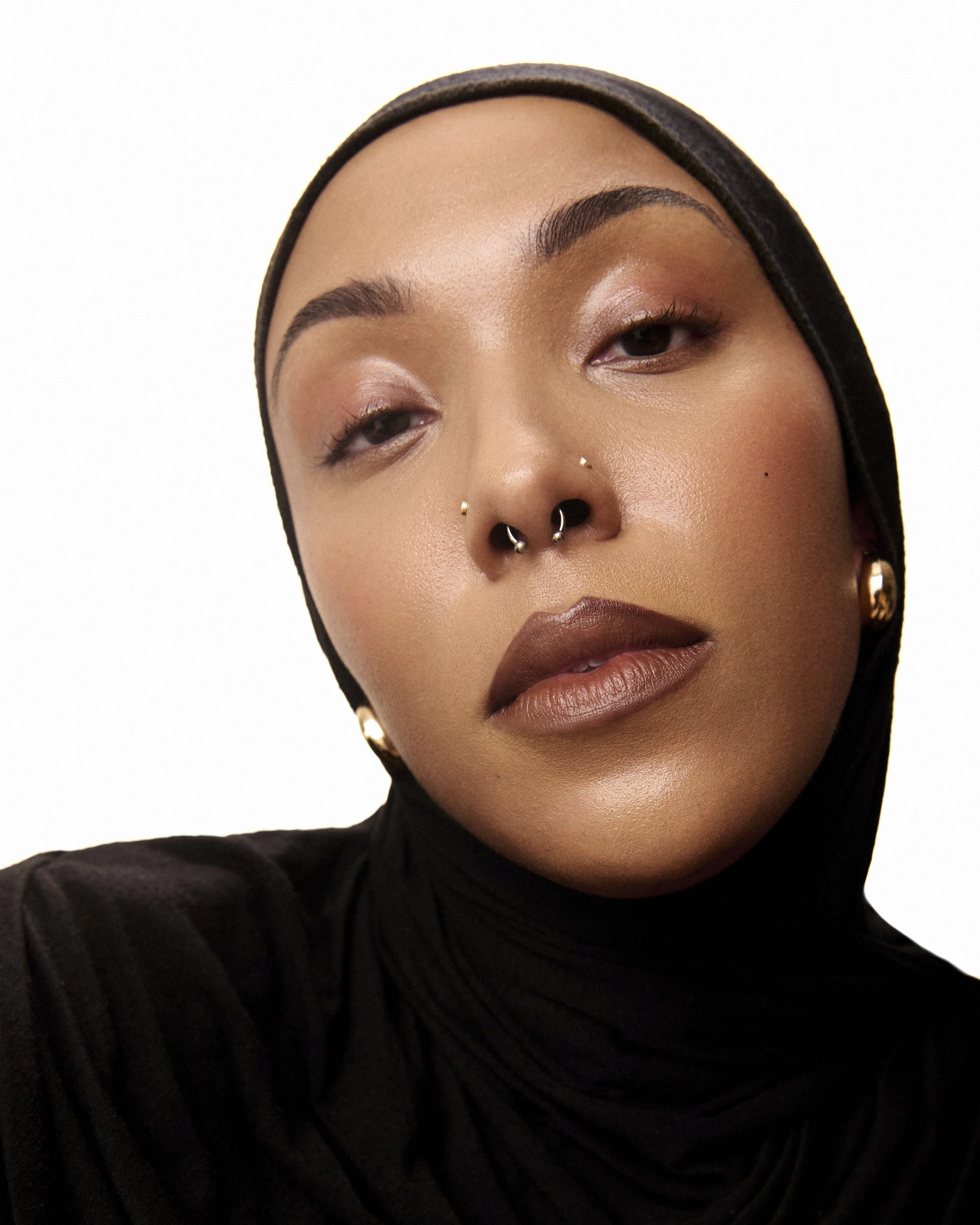 Model IDRISS @oneofakind_rican
Makeup @maddienorthmakeup using @kevynaucoin
Photo @alena_saz @seenartists