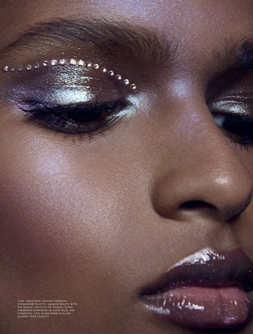 CLOUD NINE  for MOJEH Magazine December-January Issue @mojeh_magazine
Photo @alena_saz @seenartists using @nikonusa @nanlite_global
Model @yusrasaeed_ @freedommodels
Makeup and Hair @sunamyles_mua using @isamayabeauty