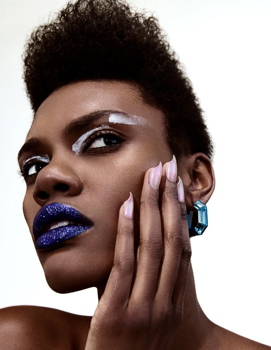 Beauty story for L’BEAUTE @lbeautemx AVANT-GARDE issue
Photographer Alena Saz @alena_saz @seenartists
Model London Knight @londonknight_ Photogenics LA
Creative producer Stephanie Arouesty @steph_aro
Coordinator Sofía Zuckermann @sofiazukermann
Makeu