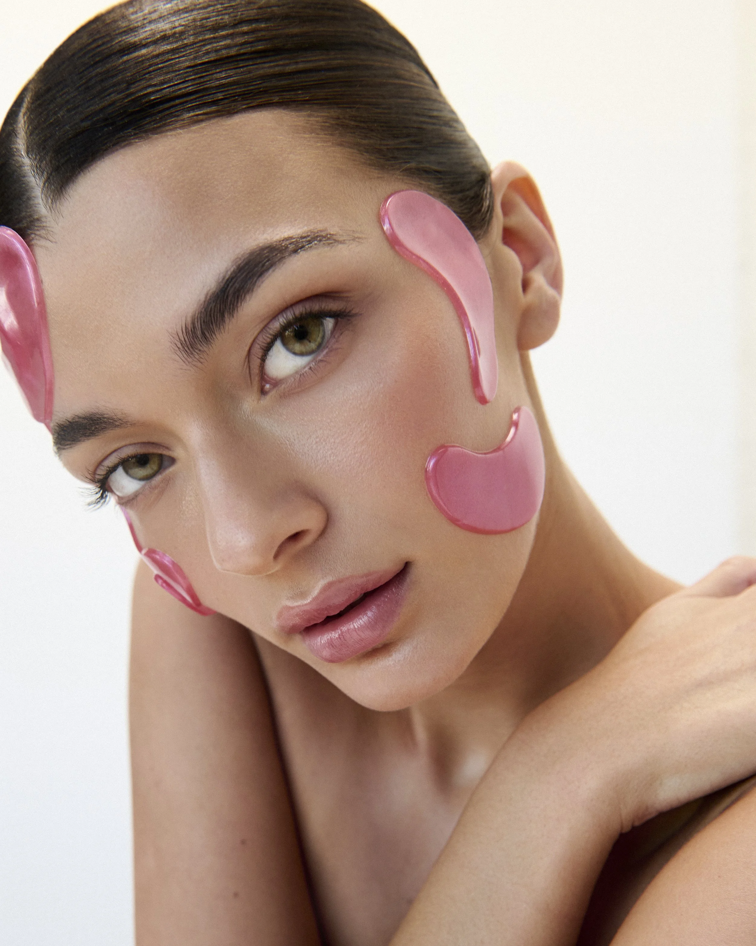 Skincare photography by Alena Saz @alena_saz 
Model Sinclair Slazinski @sinslaz 
Makeup and hair Michaela Lew @michaela_lew
Post Alexandra Baeva @ab.retoucher