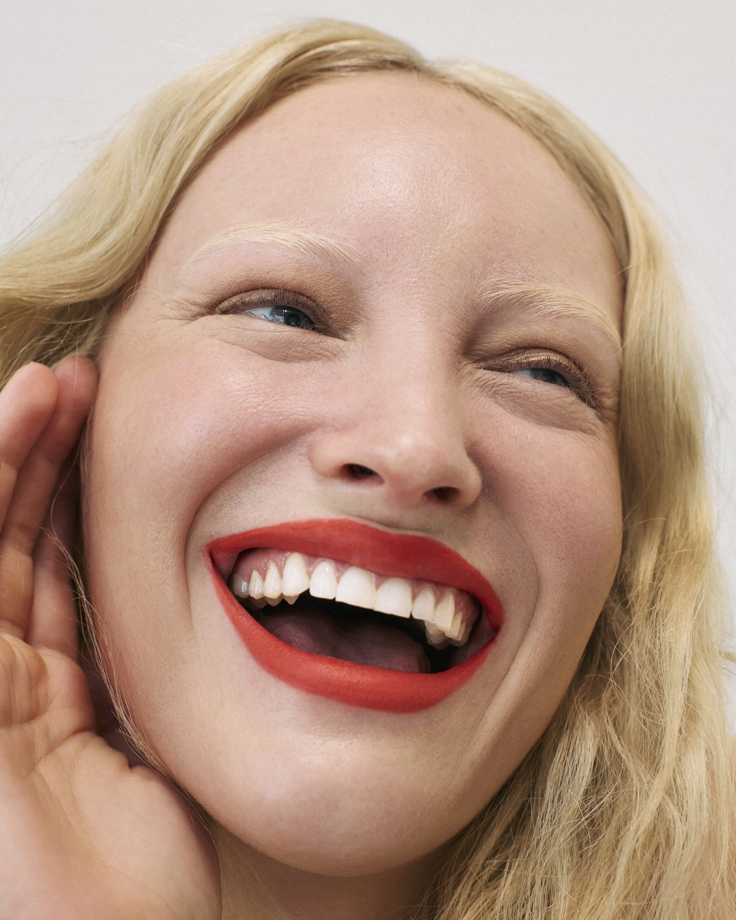 Photo @alena_saz @seenartists
Model @ashlyn.lie
Makeup artist @bethfollertmakeup using @merit
Hair @michaela_lew