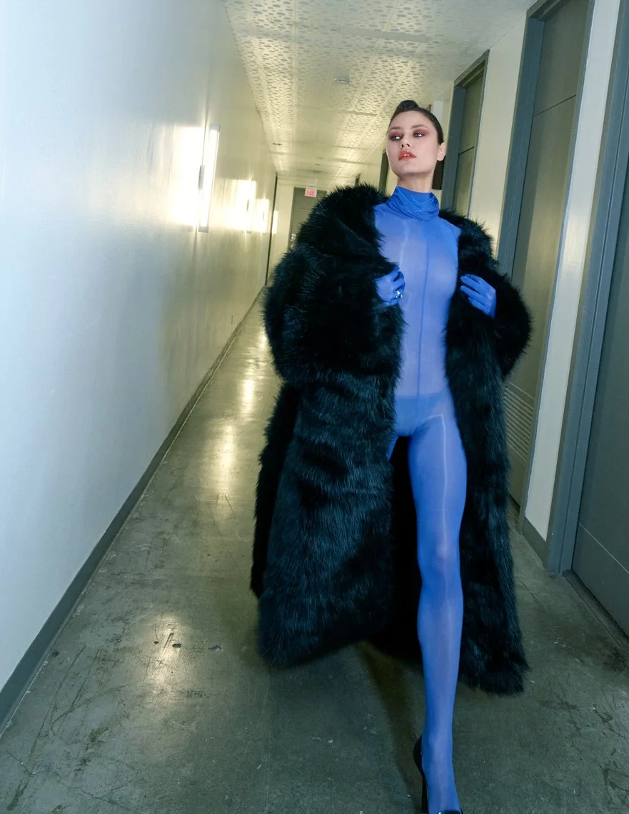 BACK TO THE OFFICE for Mirror Mirror Magazine @mirror_mirror_magazine
Photographer ALENA SAZ @alena_saz @seenartists
Model MAËLYS GAROUIS | LA Models @maelyschance @lamodels
Makeup & Hair IRIS MOREAU @irismoreaumakeup
Wardrobe Stylist PARKER HARWOOD 