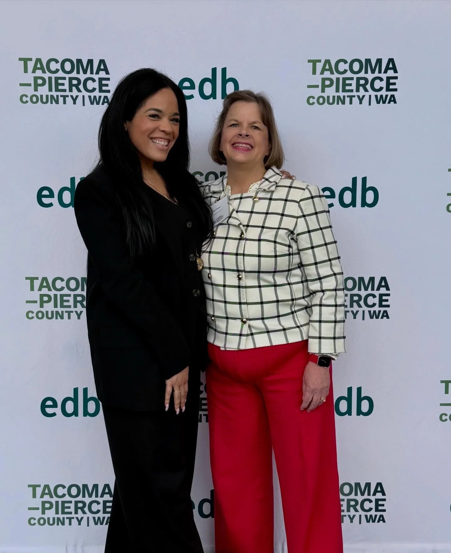 Economic Development Board Meeting made even better by seeing friends, grateful for @mayormarybarber! 
Gig Harbor, you have a fantastic leader!