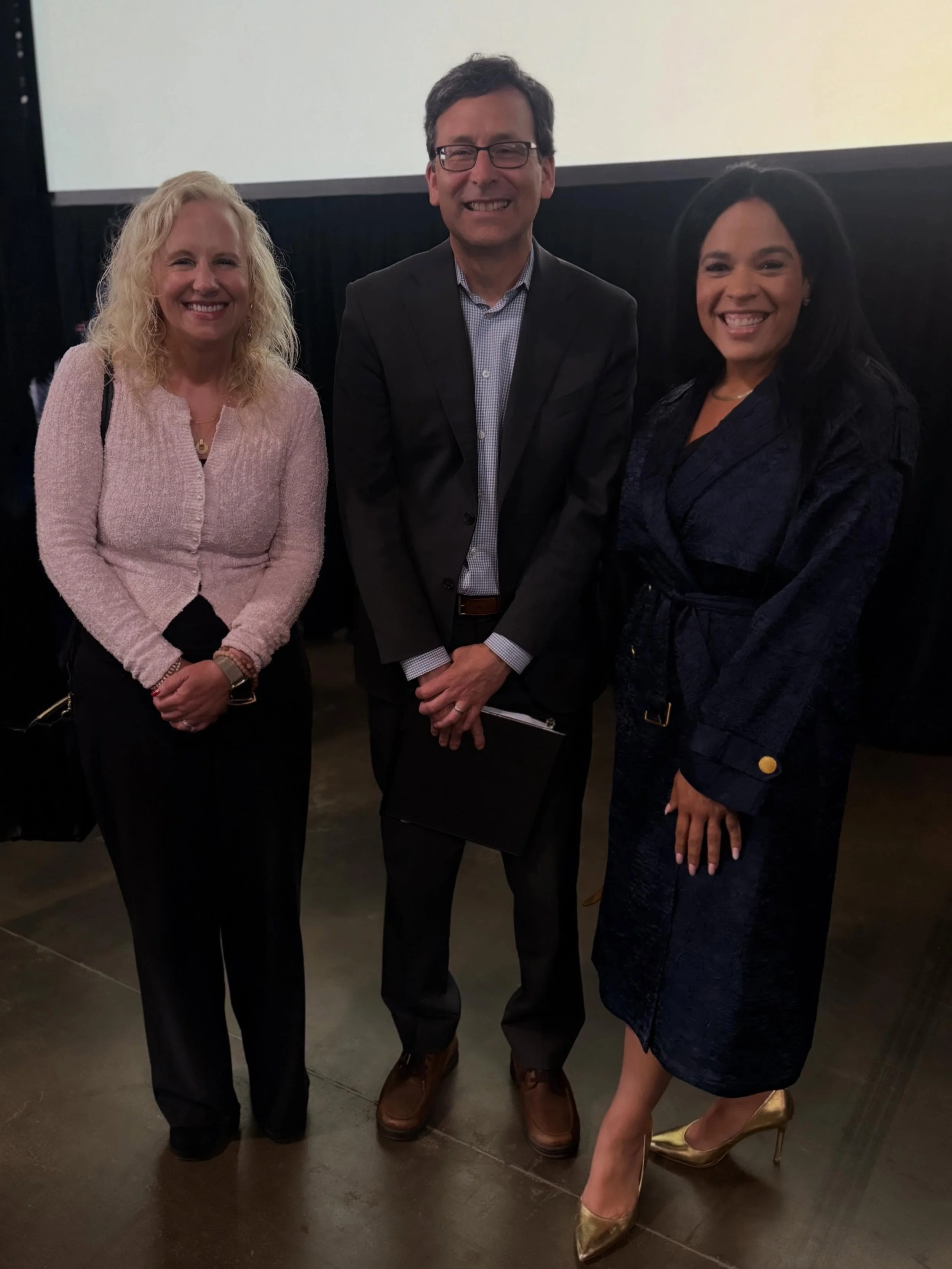 On this #nationaldayofprayer we were honored to have @govferguson as the first sitting Governor in 47 years to attend the Pierce County Prayer Breakfast. 

Thank you also @repmarileavitt for being present today and serving @cityofup_wa so well. 

Thi