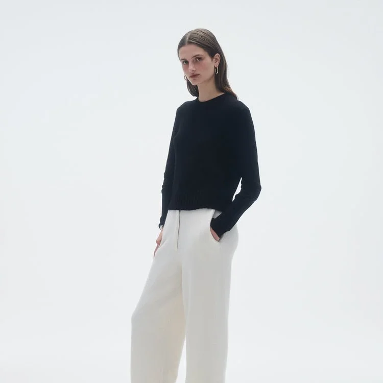 Guest In Residence: Gigi Hadid’s Vision For Elegant Knitwear