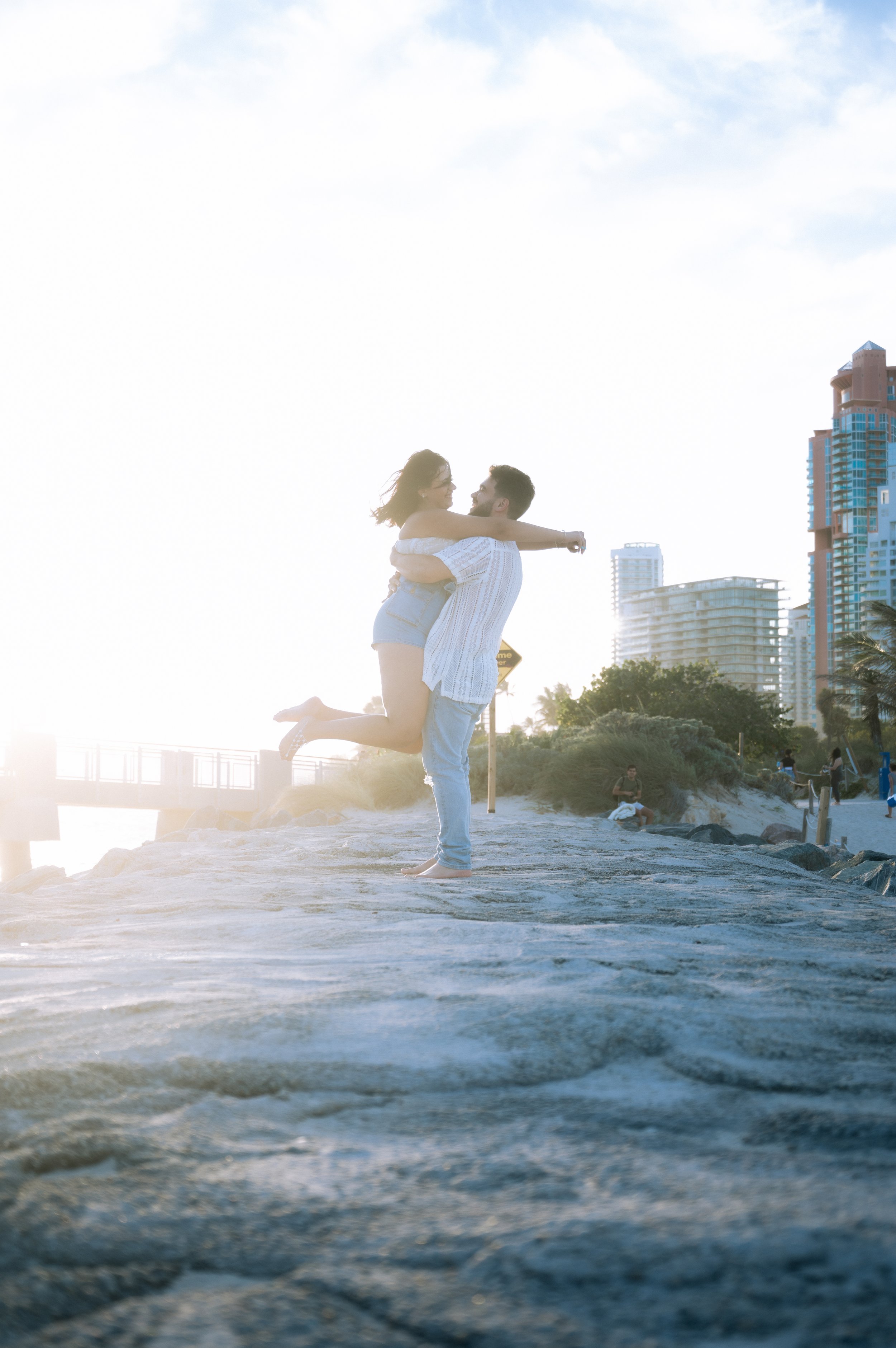 southpointe-beach-engagement-photosession-photography-couple-miami-beachphotosession-174.jpg