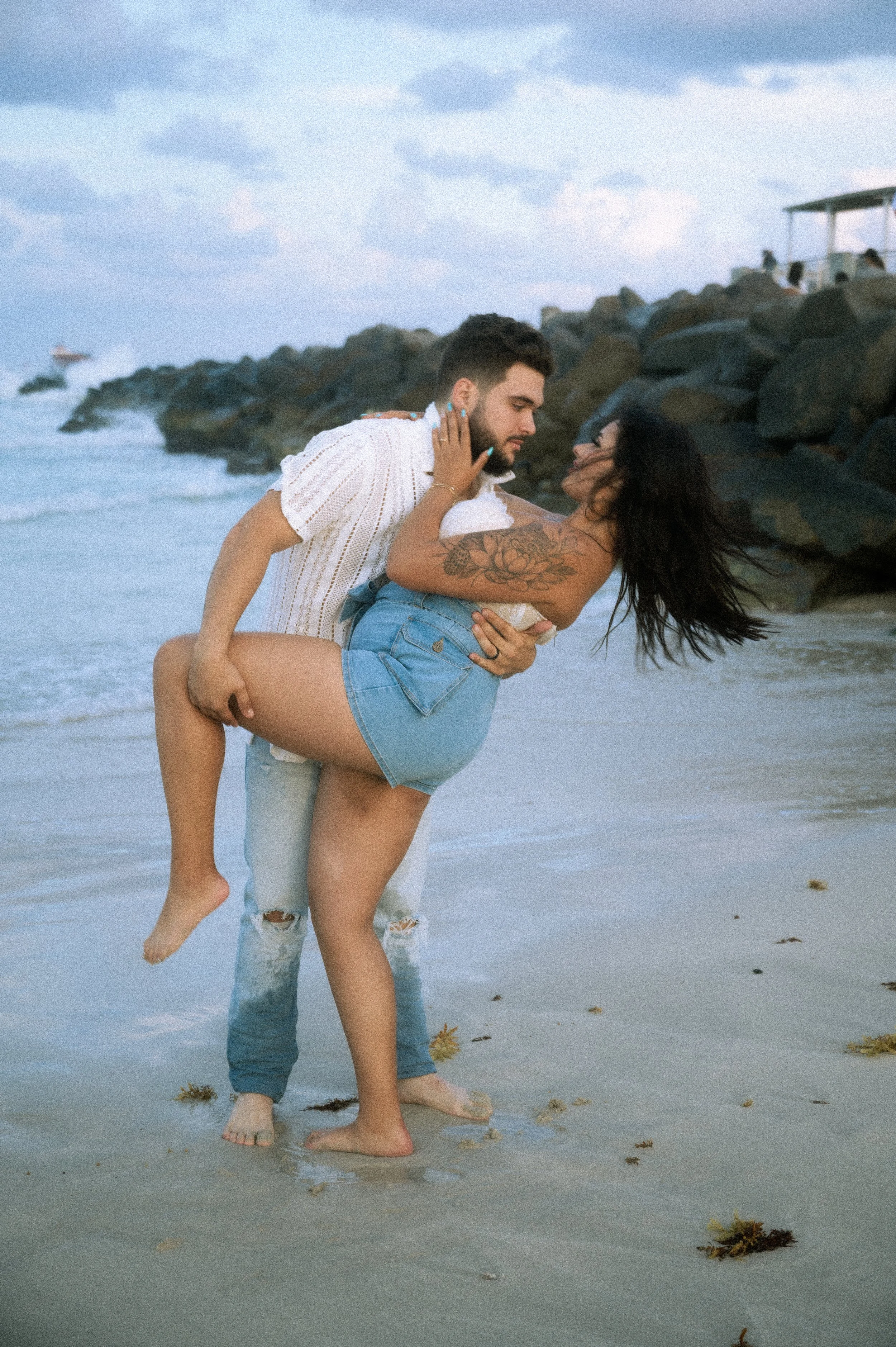 southpointe-beach-engagement-photosession-photography-couple-miami-beachphotosession-252.jpg