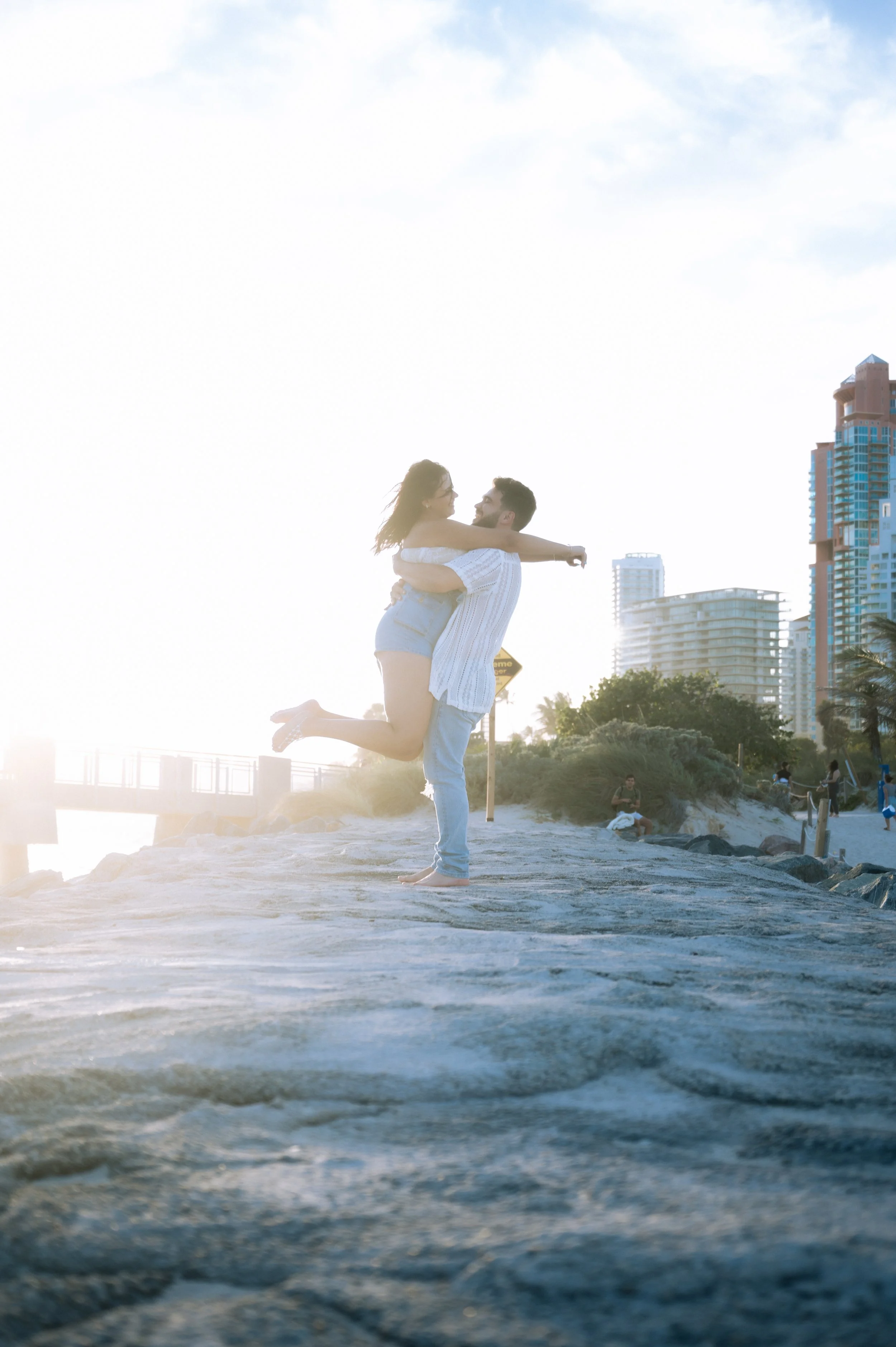southpointe-beach-engagement-photosession-photography-couple-miami-beachphotosession-175.jpg