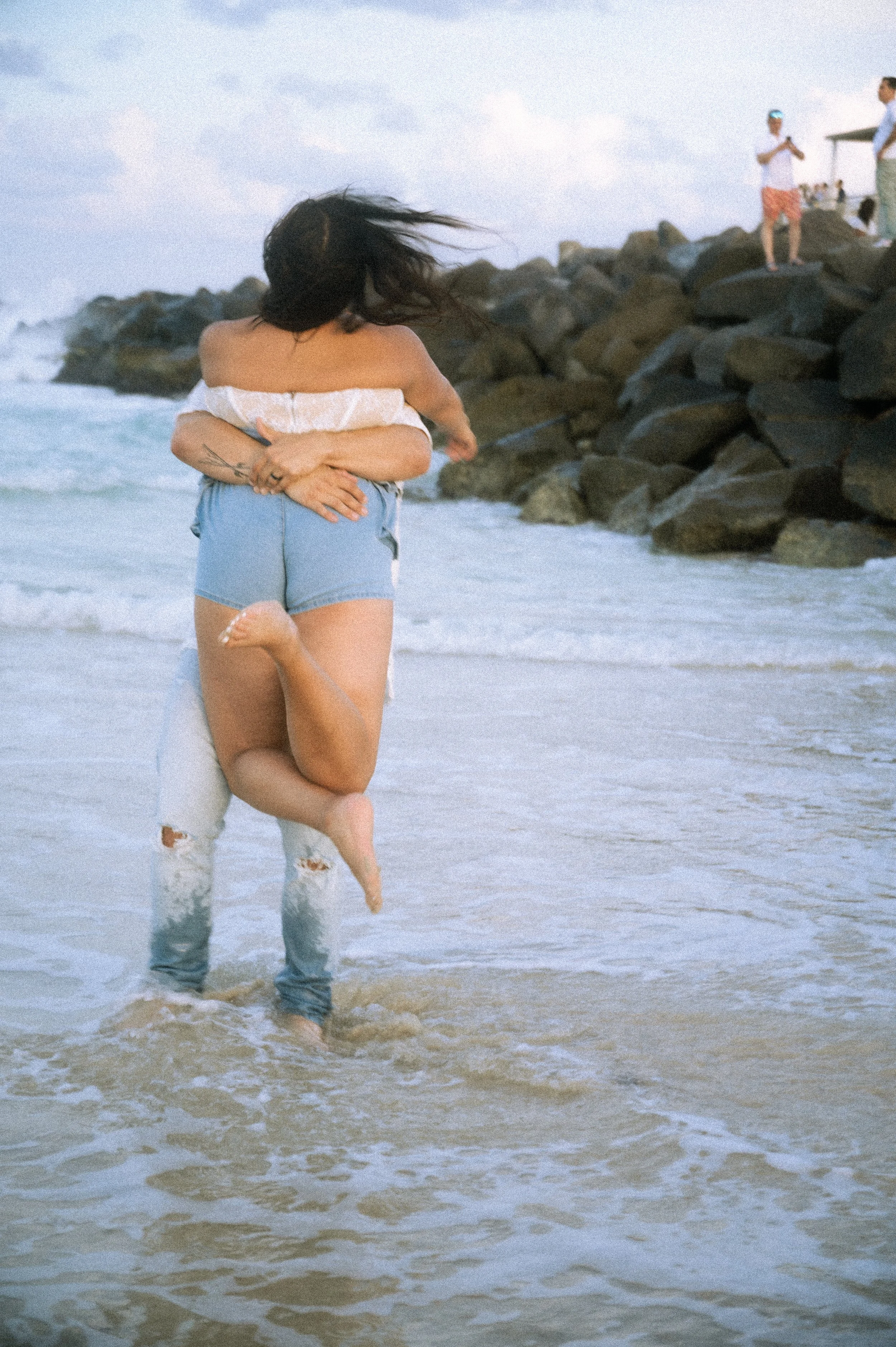 southpointe-beach-engagement-photosession-photography-couple-miami-beachphotosession-231.jpg