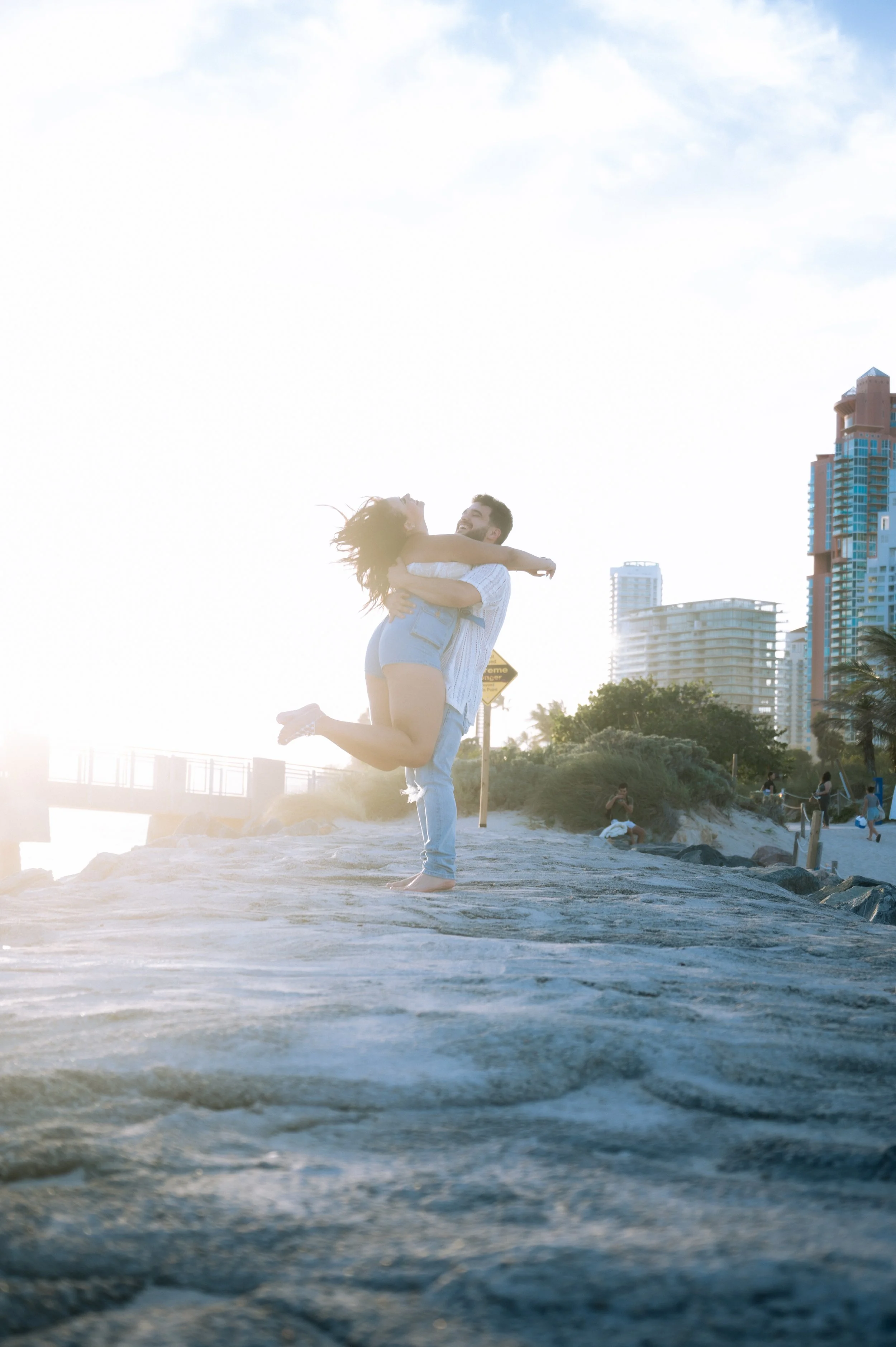 southpointe-beach-engagement-photosession-photography-couple-miami-beachphotosession-179.jpg