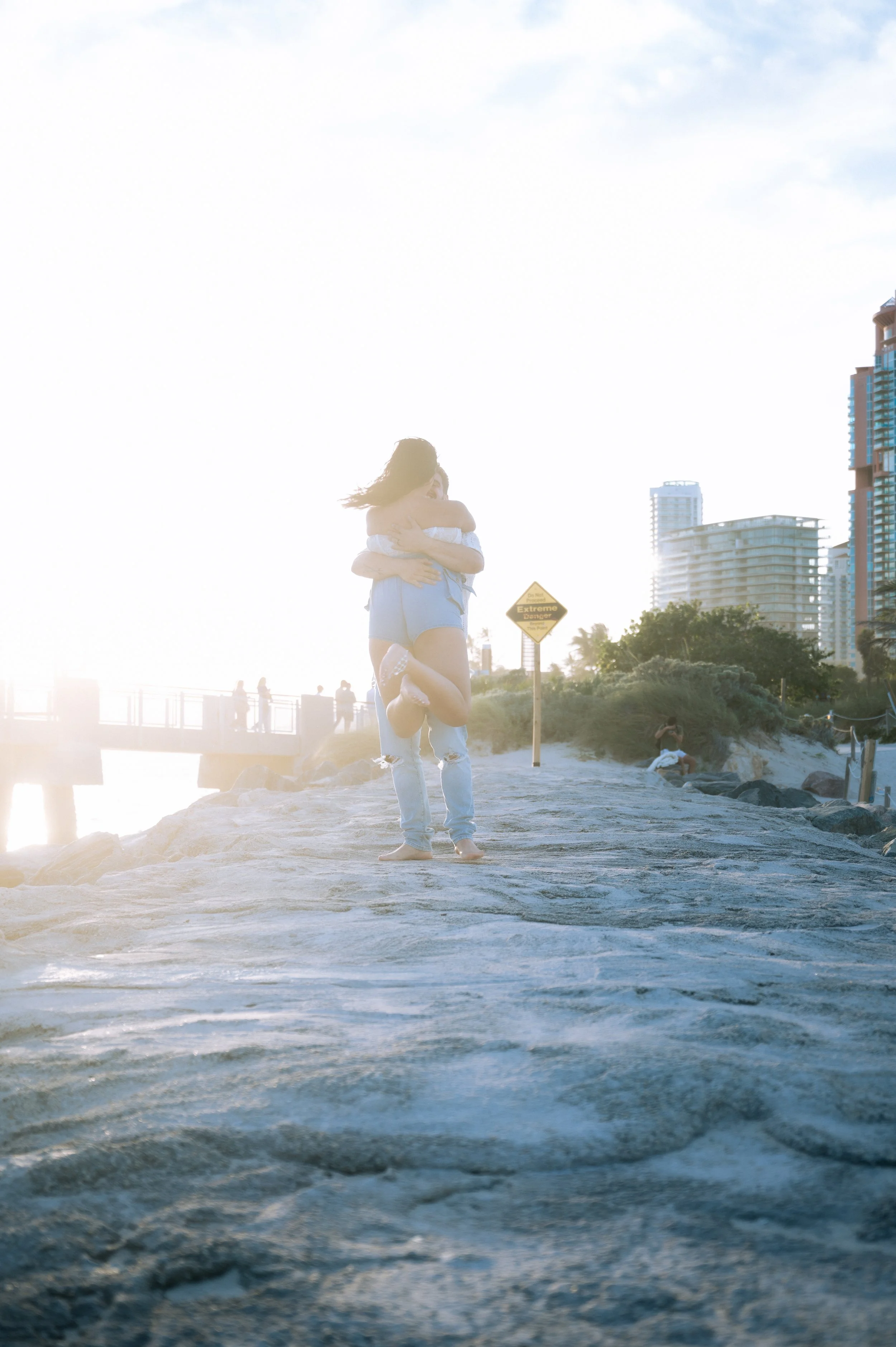 southpointe-beach-engagement-photosession-photography-couple-miami-beachphotosession-166.jpg