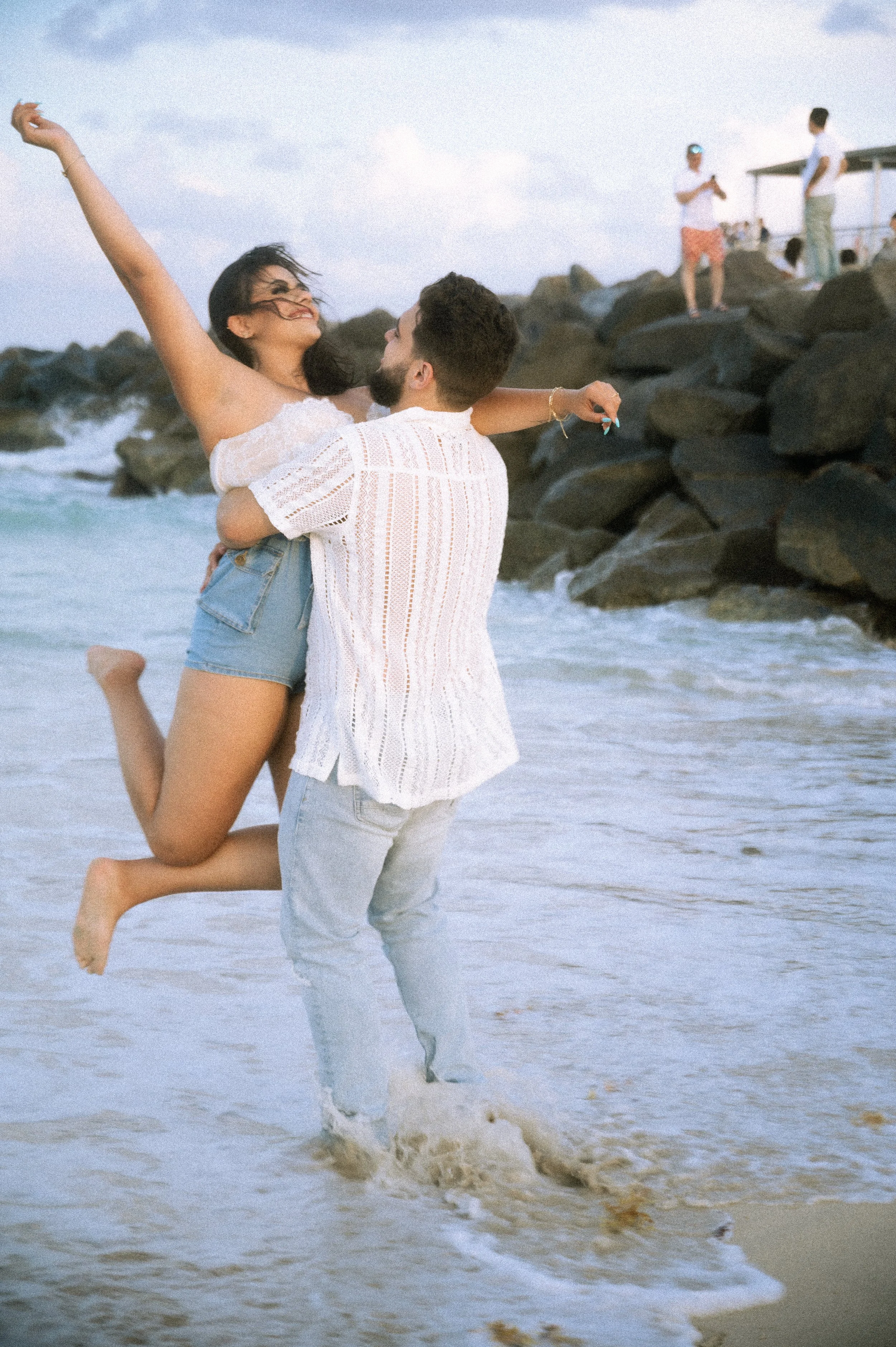 southpointe-beach-engagement-photosession-photography-couple-miami-beachphotosession-223.jpg