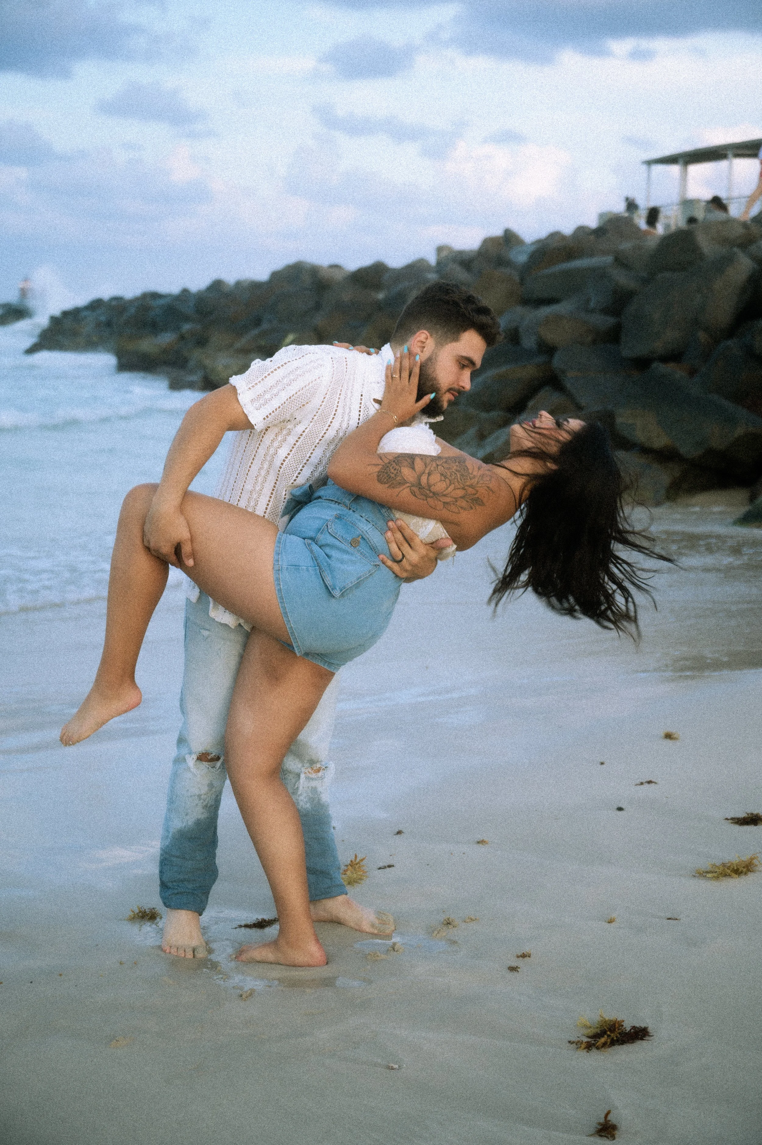 southpointe-beach-engagement-photosession-photography-couple-miami-beachphotosession-254.jpg