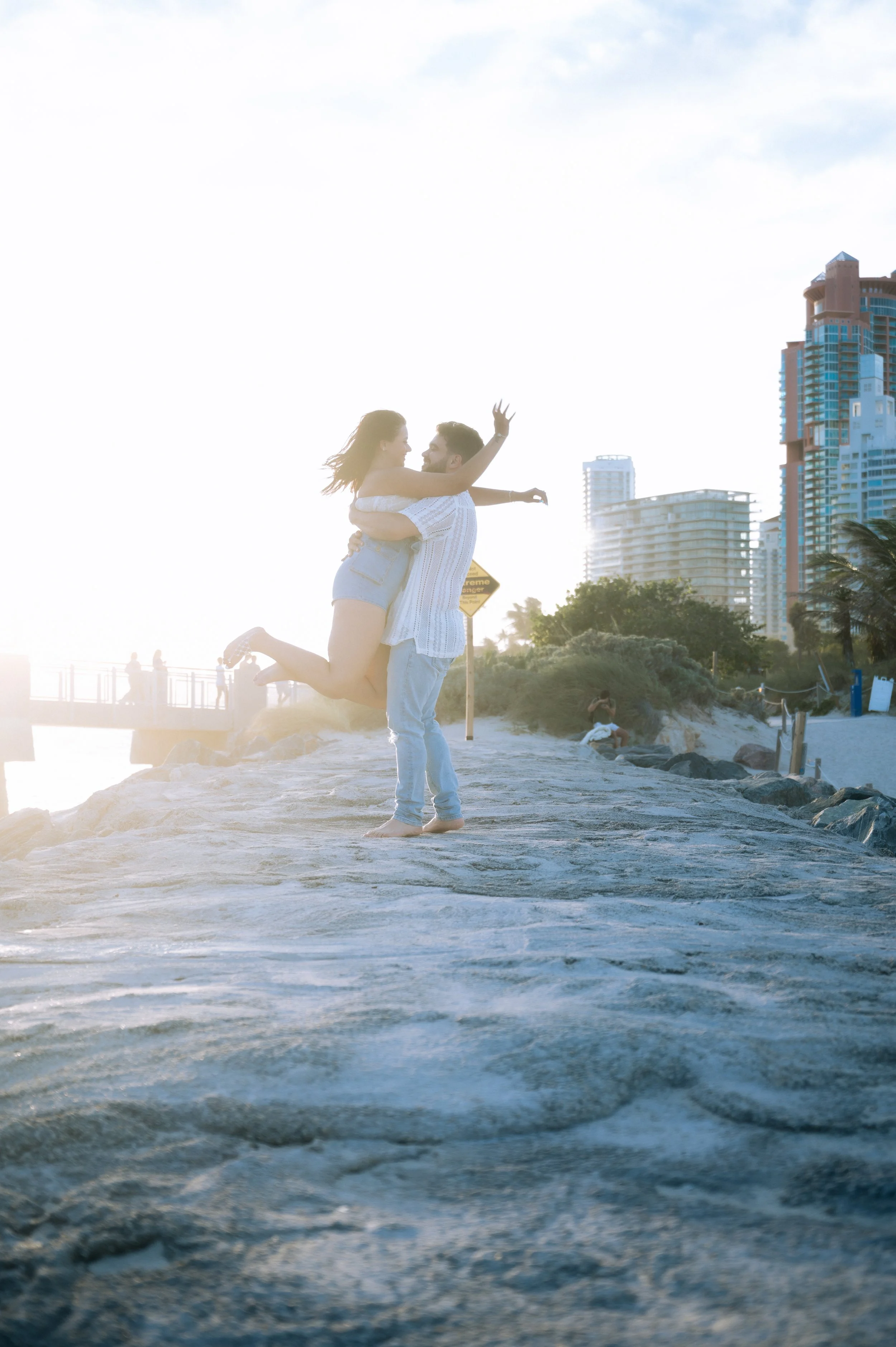 southpointe-beach-engagement-photosession-photography-couple-miami-beachphotosession-161.jpg