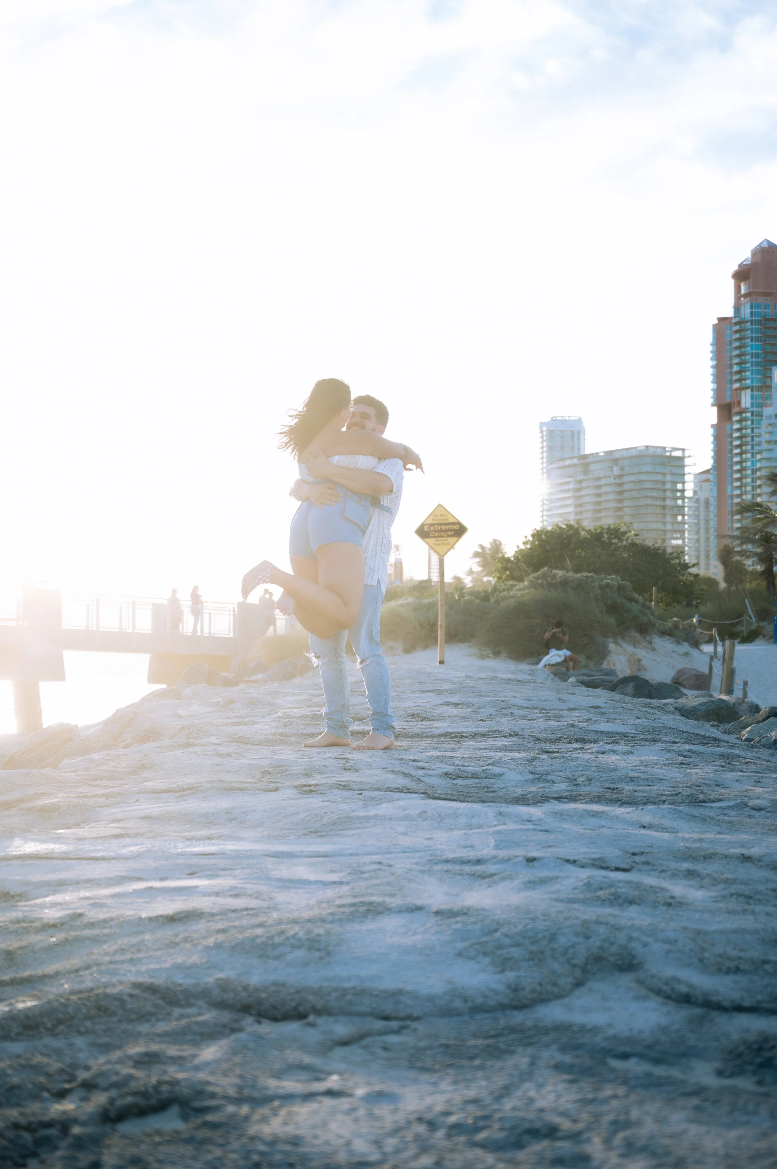 southpointe-beach-engagement-photosession-photography-couple-miami-beachphotosession-164.jpg
