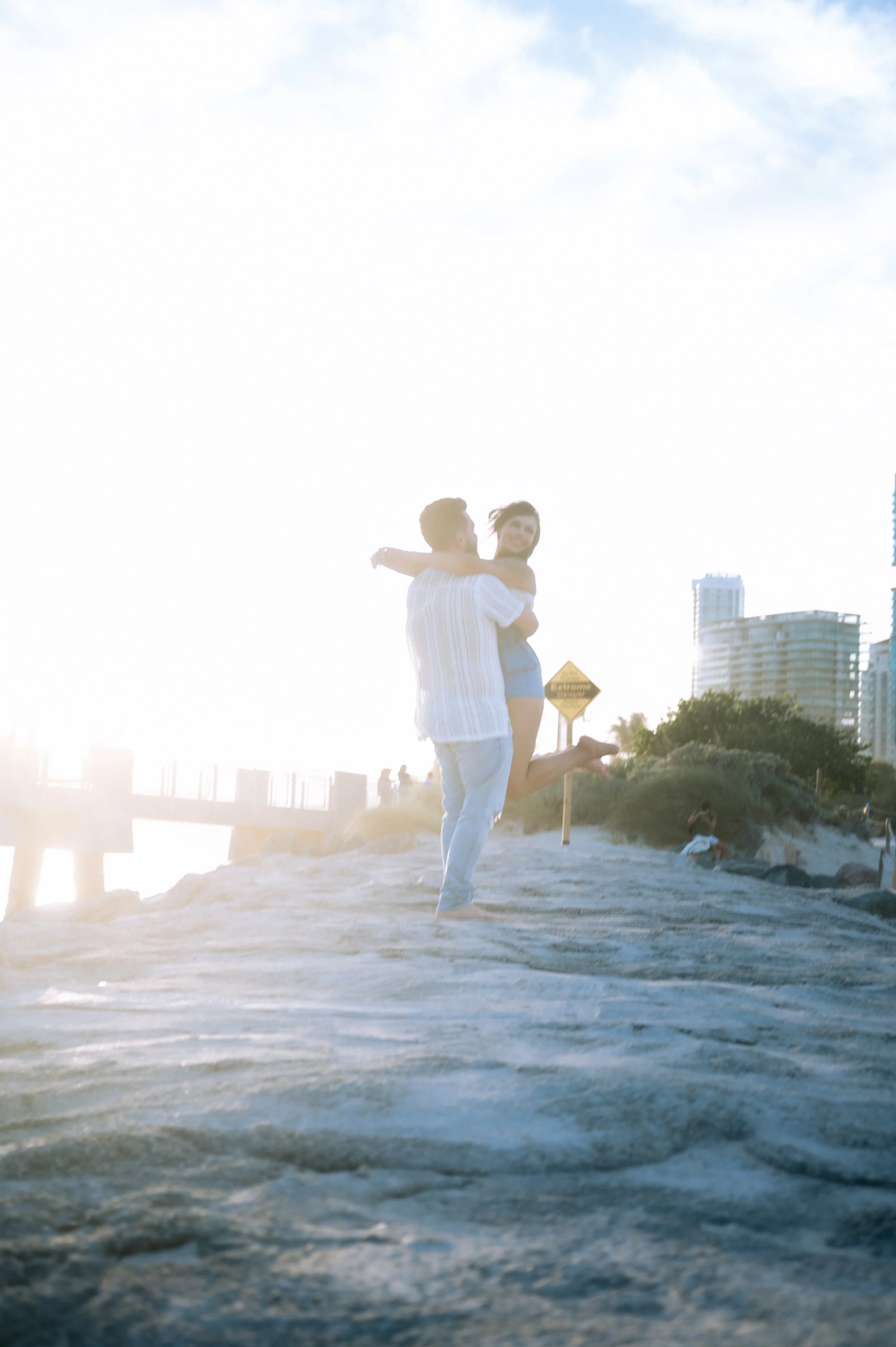 southpointe-beach-engagement-photosession-photography-couple-miami-beachphotosession-170.jpg