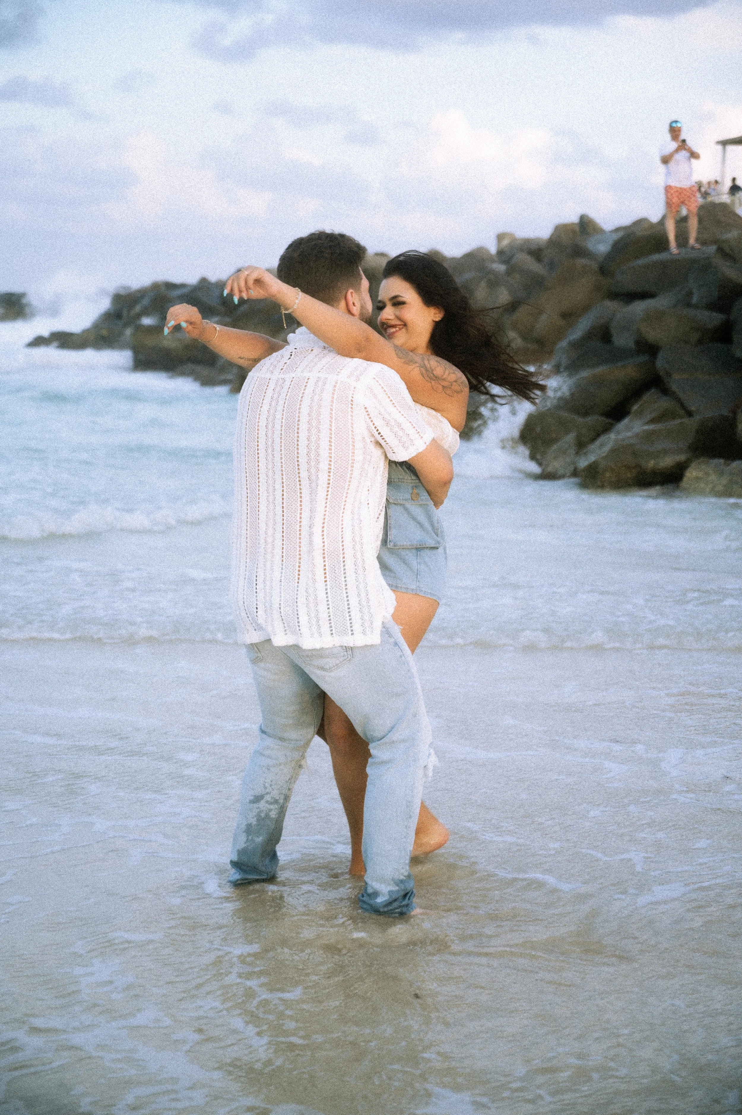 southpointe-beach-engagement-photosession-photography-couple-miami-beachphotosession-241.jpg