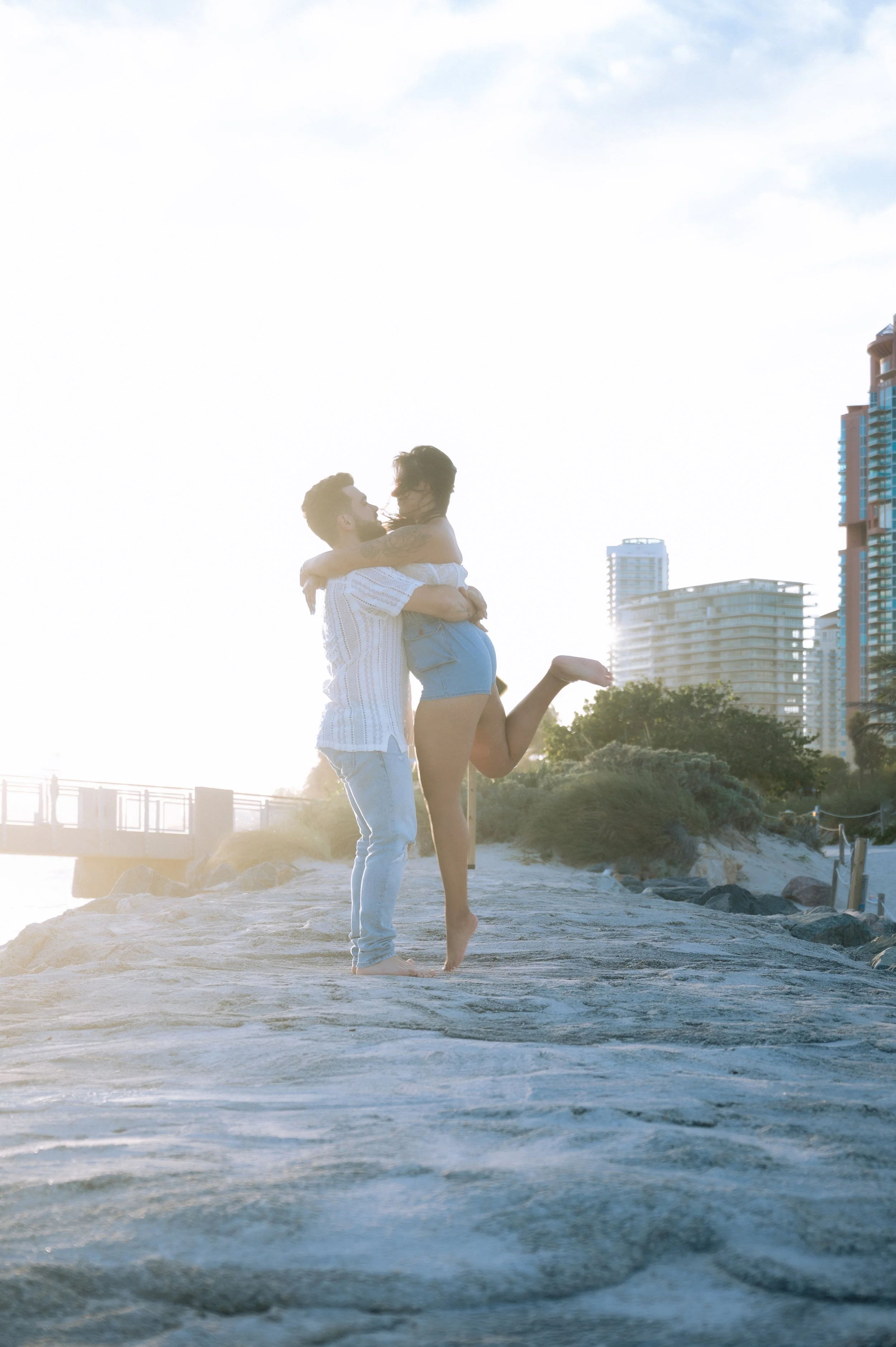 southpointe-beach-engagement-photosession-photography-couple-miami-beachphotosession-157.jpg