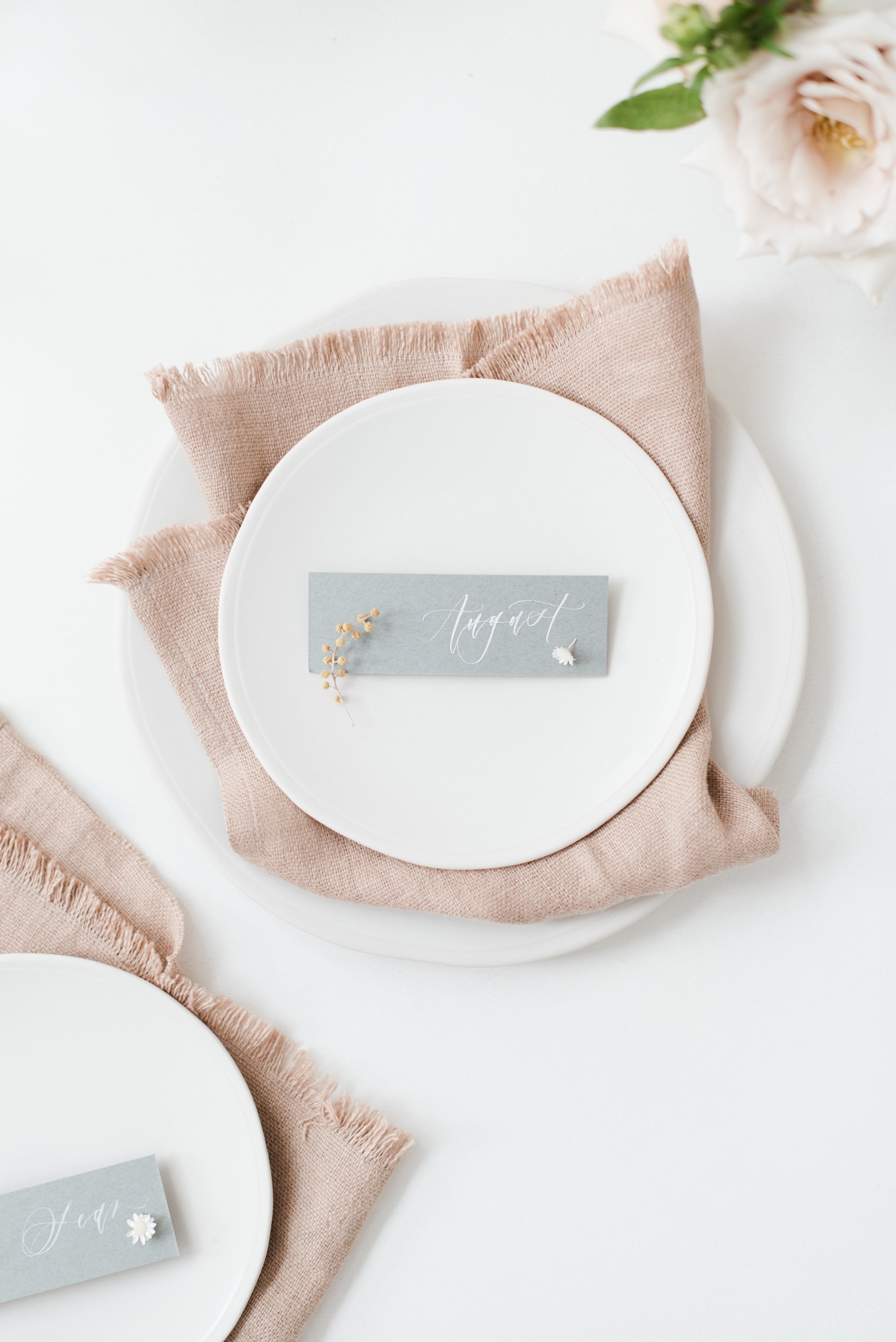 Houz of Rebel Decroatring for Easter_Mother's Day_Spring Decorating.jpeg