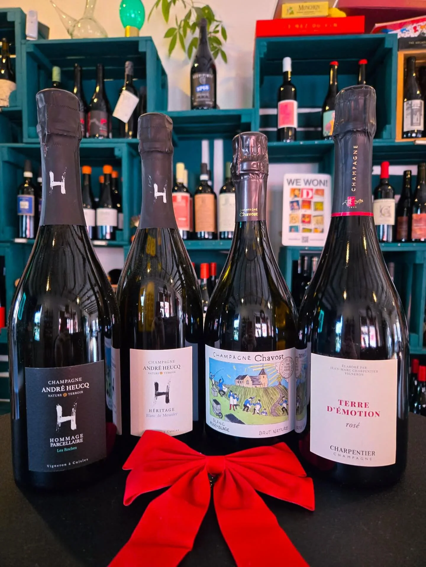 If you&rsquo;re like us, any day, any season is a perfect time for Champagne! If you prefer to consume your Champs when ringing in a new year, we&rsquo;ve got a great selection at all price points. Let&rsquo;s check the board 👩🏻&zwj;🏫&hellip;

🫧 