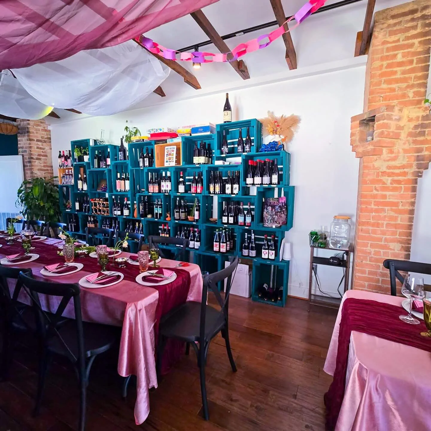 The loveliest start to our Saturday! 
🩷🤍💜