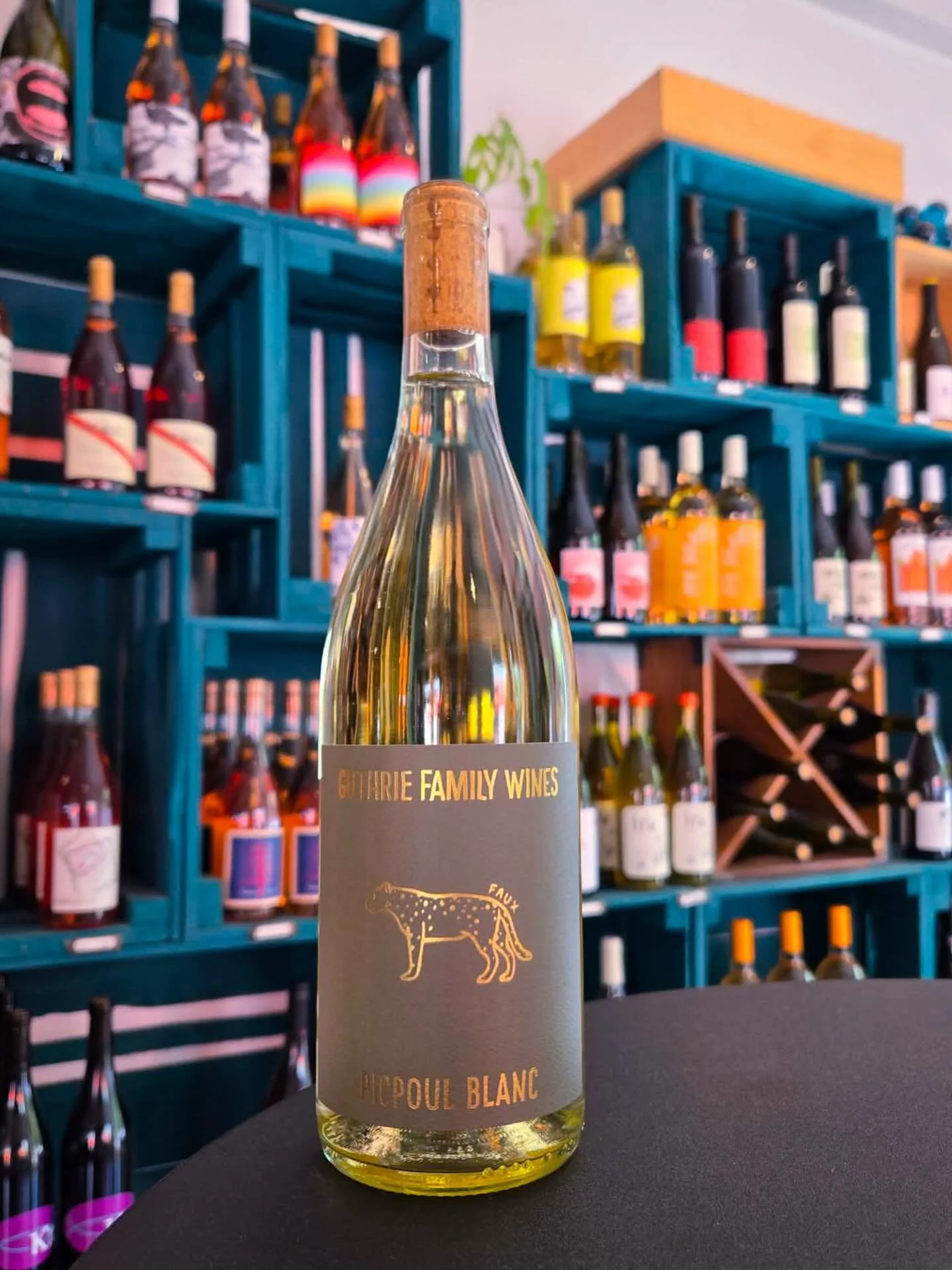 Check out what&rsquo;s new in the shoppe this week!
From the top&hellip;

🔆Guthrie Family Wines - a delightful picpoul blanc with bright acid &amp; a fresh fruit &amp; silky texture palate

🪨Marto &ldquo;Manna&rdquo; - A fun, German red blend with 