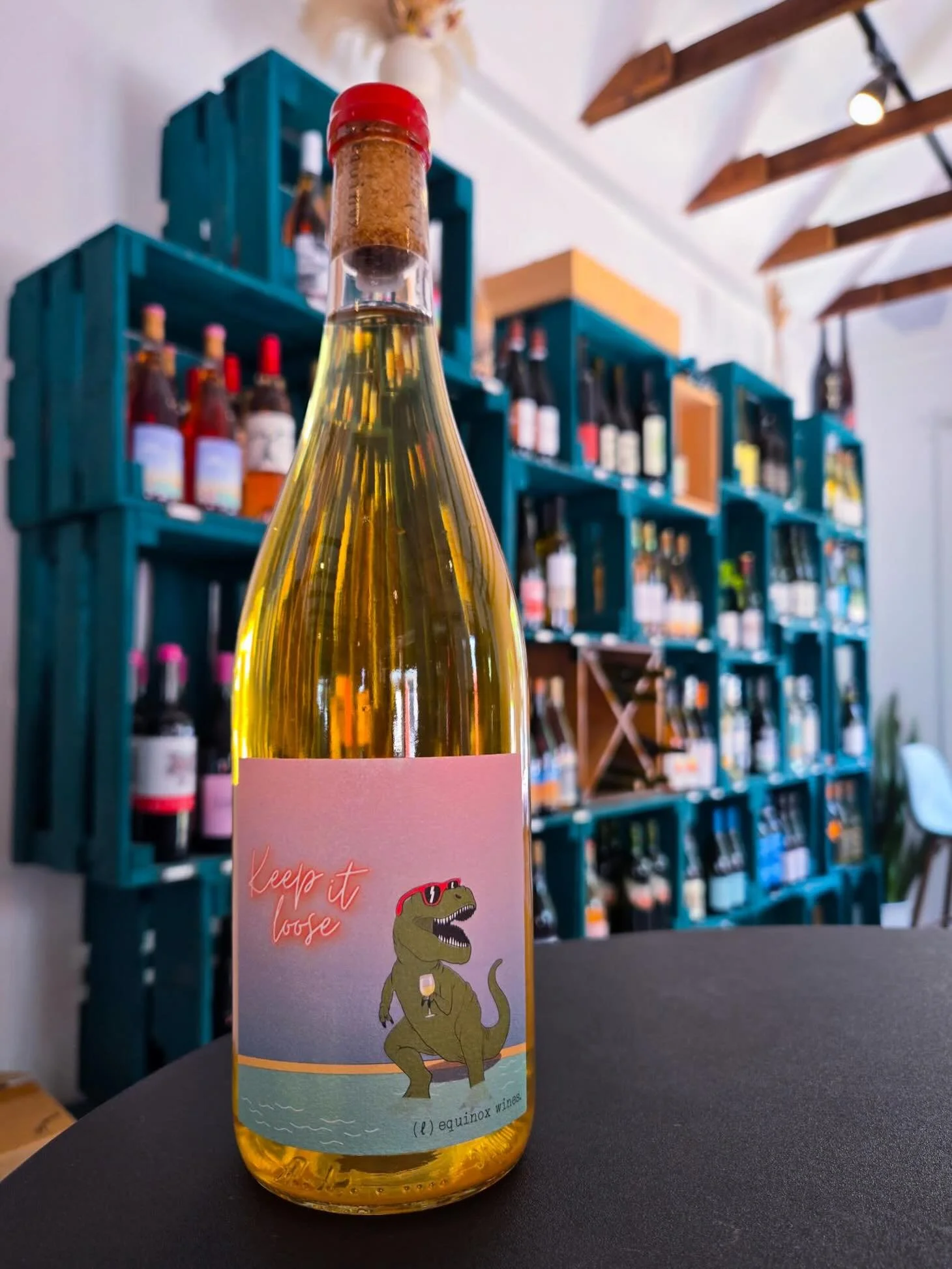 Here&rsquo;s what&rsquo;s fresh in the shop this week. Check it out:

🍊 L&rsquo;Equinox &ldquo;Keep It Loose&rdquo; - an orange wine with a bright pop of acid &amp; spice notes 

💿 Queen of the Sierra - a wild ass mix (aka a co-ferment) of red &amp