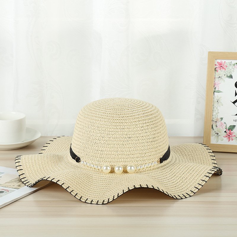 Beige Straw Hat With Bow