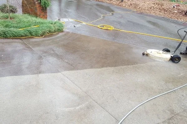 Concrete-cleaning-homepage-services-600x400-V2.jpeg
