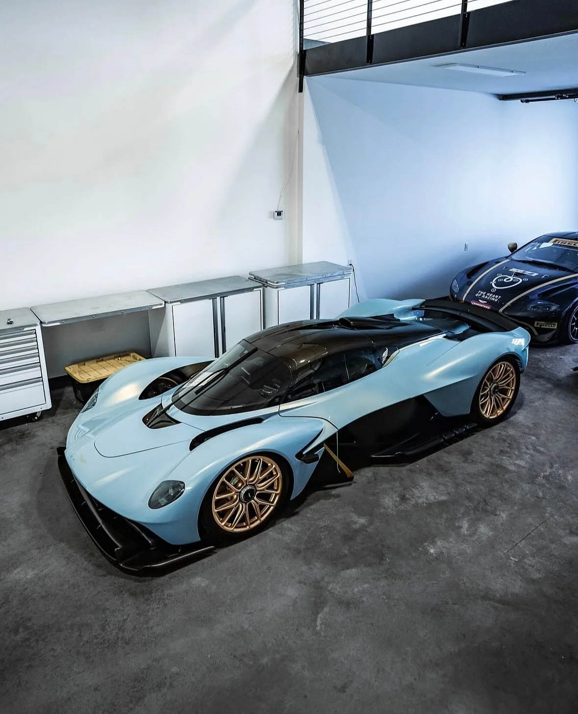 Aston Martin Valkyrie &ldquo;Freyja&rdquo; - VIN017 of 150

#mediterraneantears 

Credit: jackultramotive