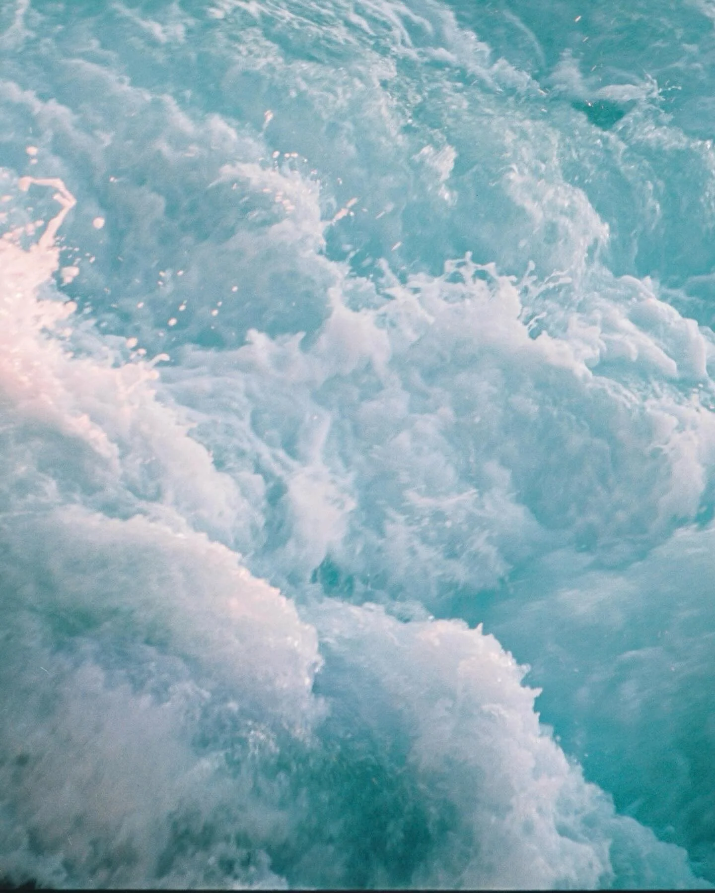 Teal

#mediterraneantears

Credit: unknown