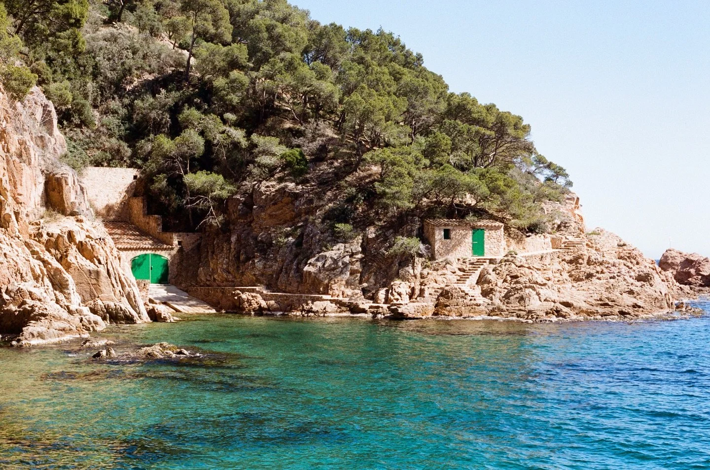 Serene Tamariu

#galleryazulis

by @azulisforma Costa Brava