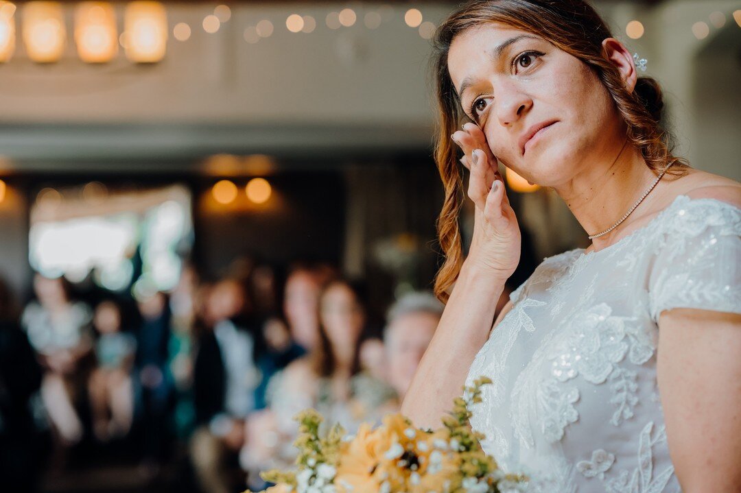 It can get a bit emotional on your big day...but don't worry, showing emotions makes great photos 😅

 #surrey #surreywedding #surreyweddingphotography #surreybride #themillatelstead #themillatelsteadwedding