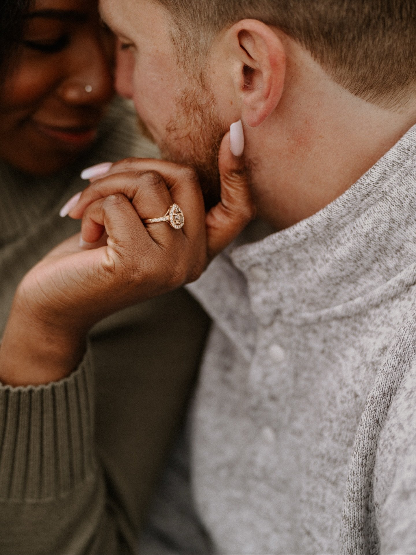 These lovebirds traveled all the way from Wisconsin to celebrate their engagement in Glacier National Park! Congratulations Chelsea &amp; Korbin💕