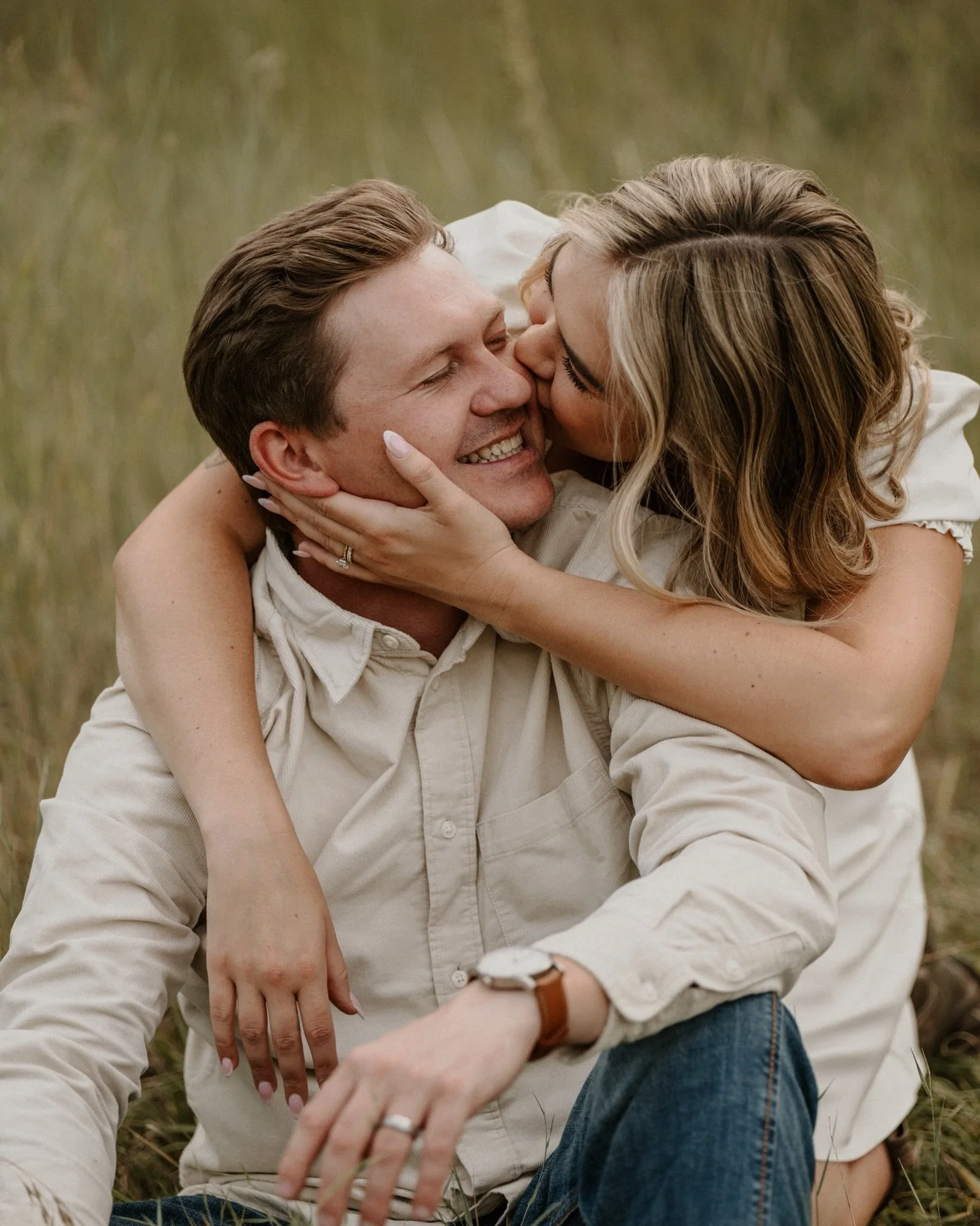 Escape to Montana and celebrate your love, surrounded by the magnificent views Glacier National Park has to offer 🤍