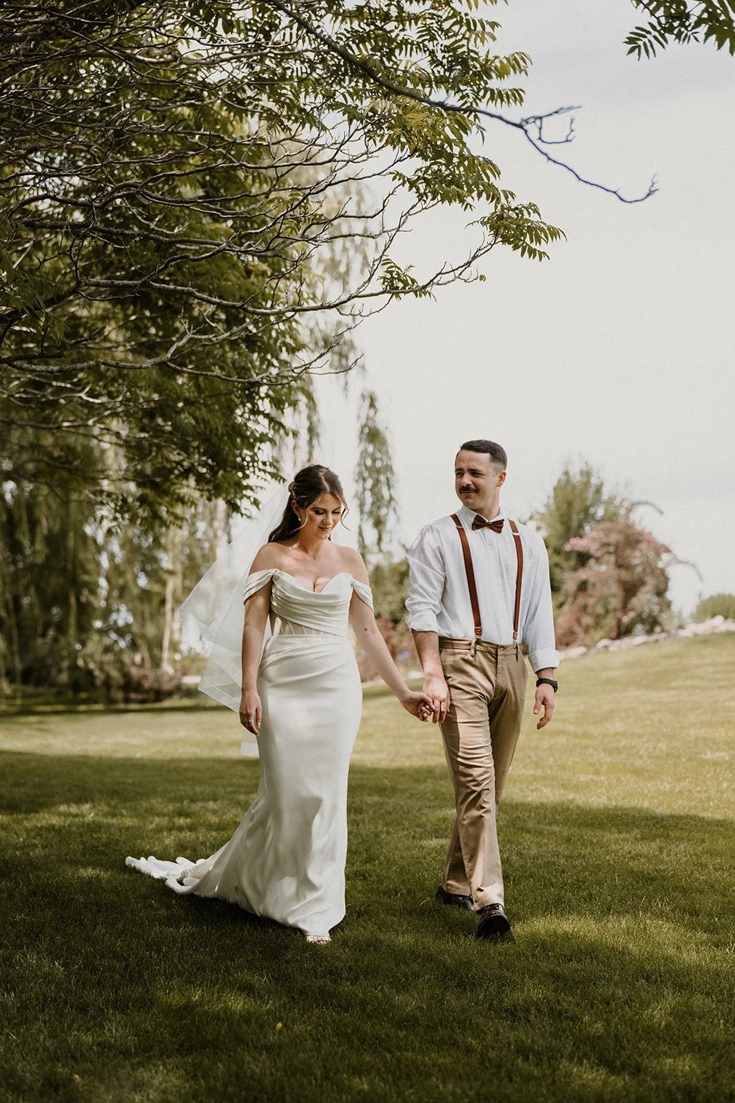 Wedding ceremony moments at Diamond B Weddings, Kalispell, Montana